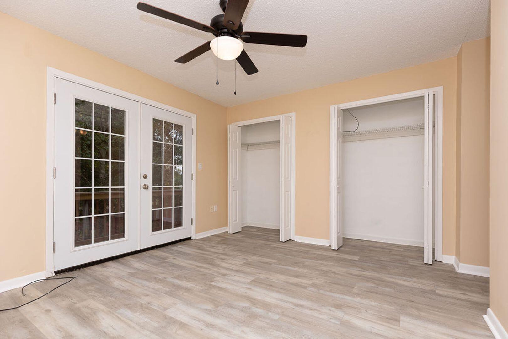 PORT DIXIE - Residential Lease