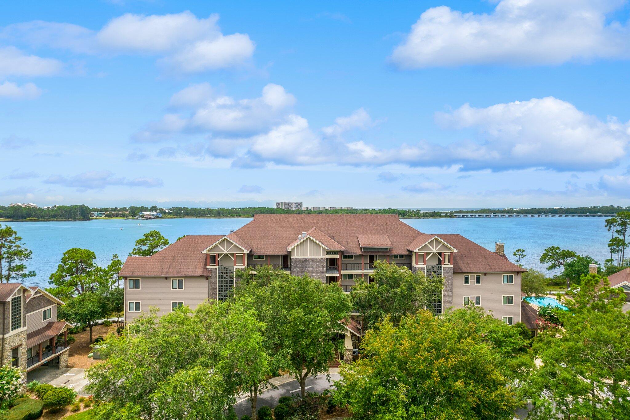 WILD HERON - Residential