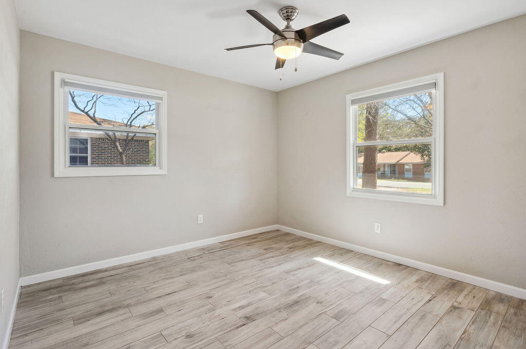 Carol Anne Manor - Residential