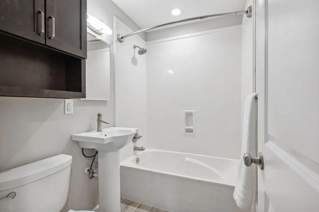 Niceville, Florida 32578, United States, 3 Bedrooms Bedrooms, ,2 BathroomsBathrooms,Residential,Active,88206