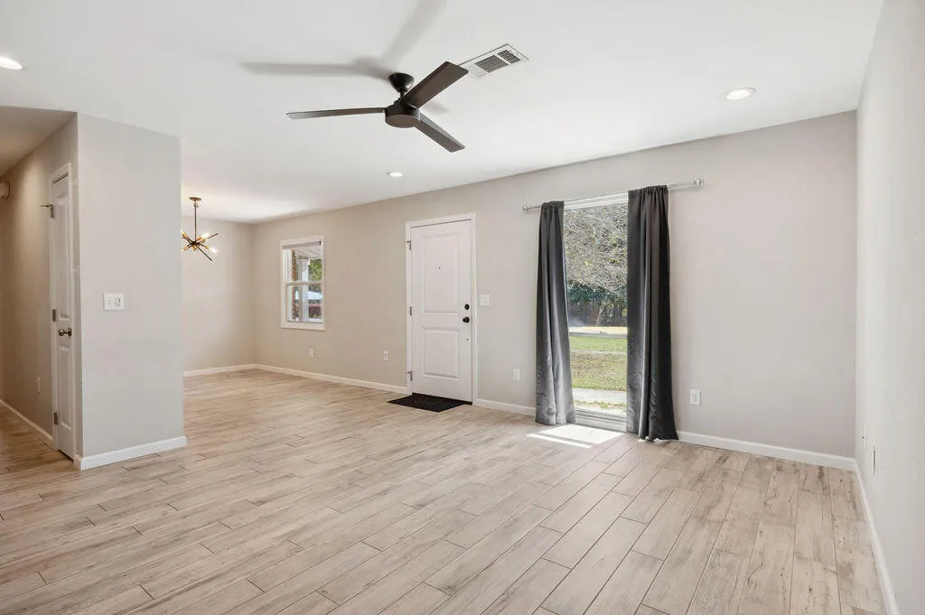 Niceville, Florida 32578, United States, 3 Bedrooms Bedrooms, ,2 BathroomsBathrooms,Residential,Active,88206