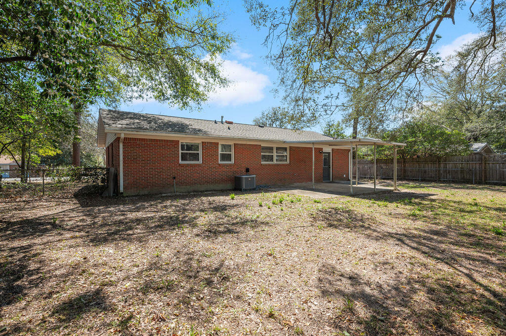 Carol Anne Manor - Residential