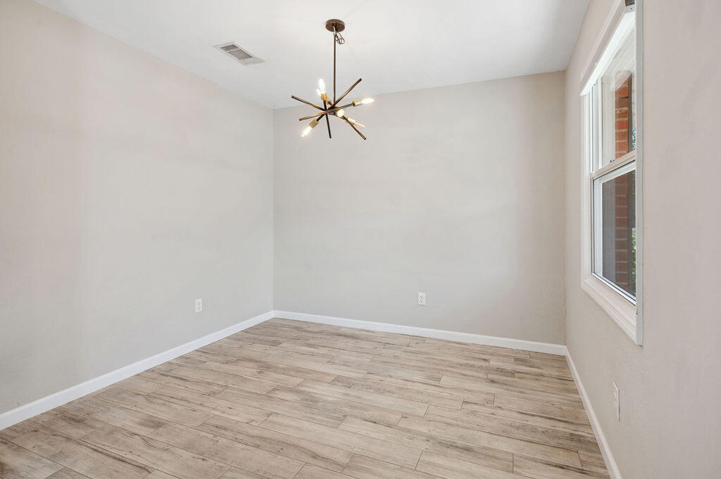 Carol Anne Manor - Residential