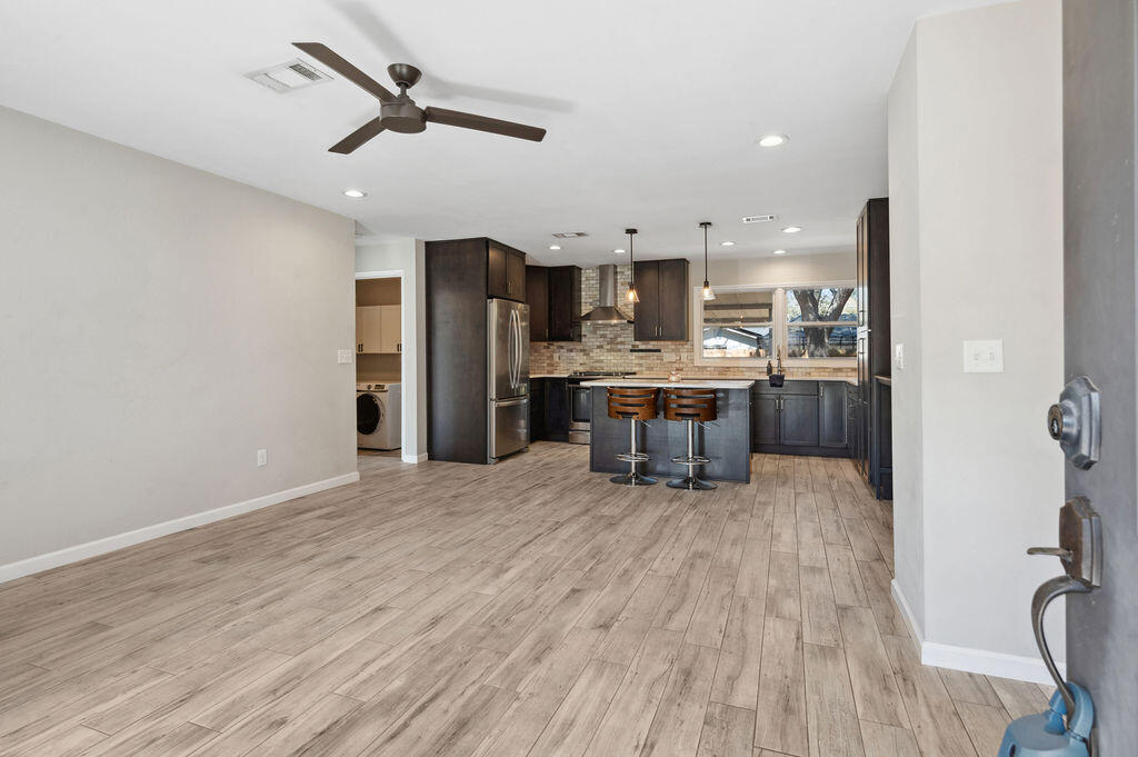 Carol Anne Manor - Residential