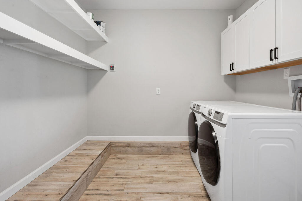 Carol Anne Manor - Residential