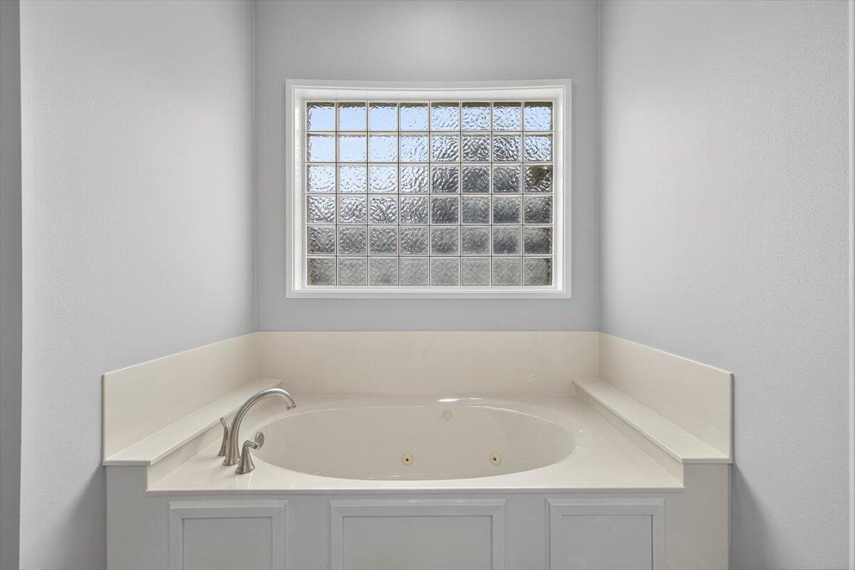 MAGNOLIA PLANTATION AT BLUEWATER BAY - Residential