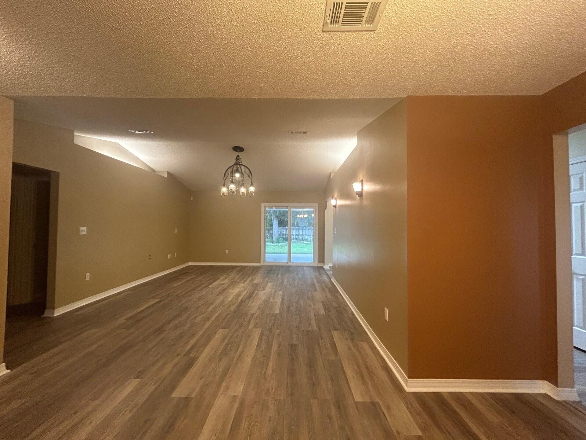 COUNTRYVIEW ESTATES 4TH ADDN PH 6 - Residential Lease