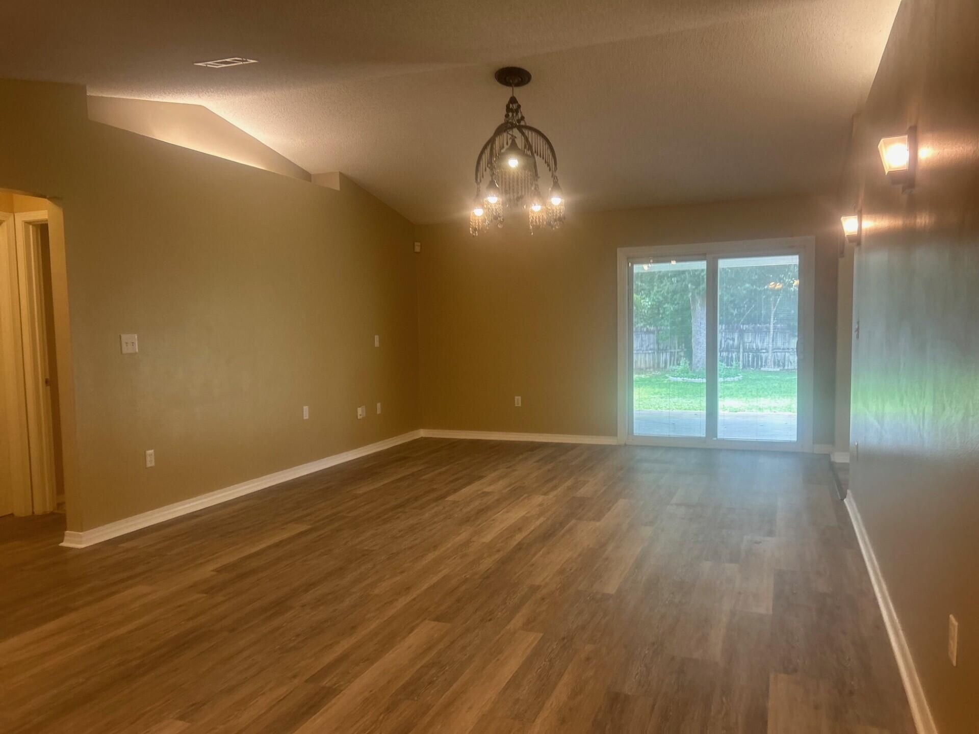 COUNTRYVIEW ESTATES 4TH ADDN PH 6 - Residential Lease