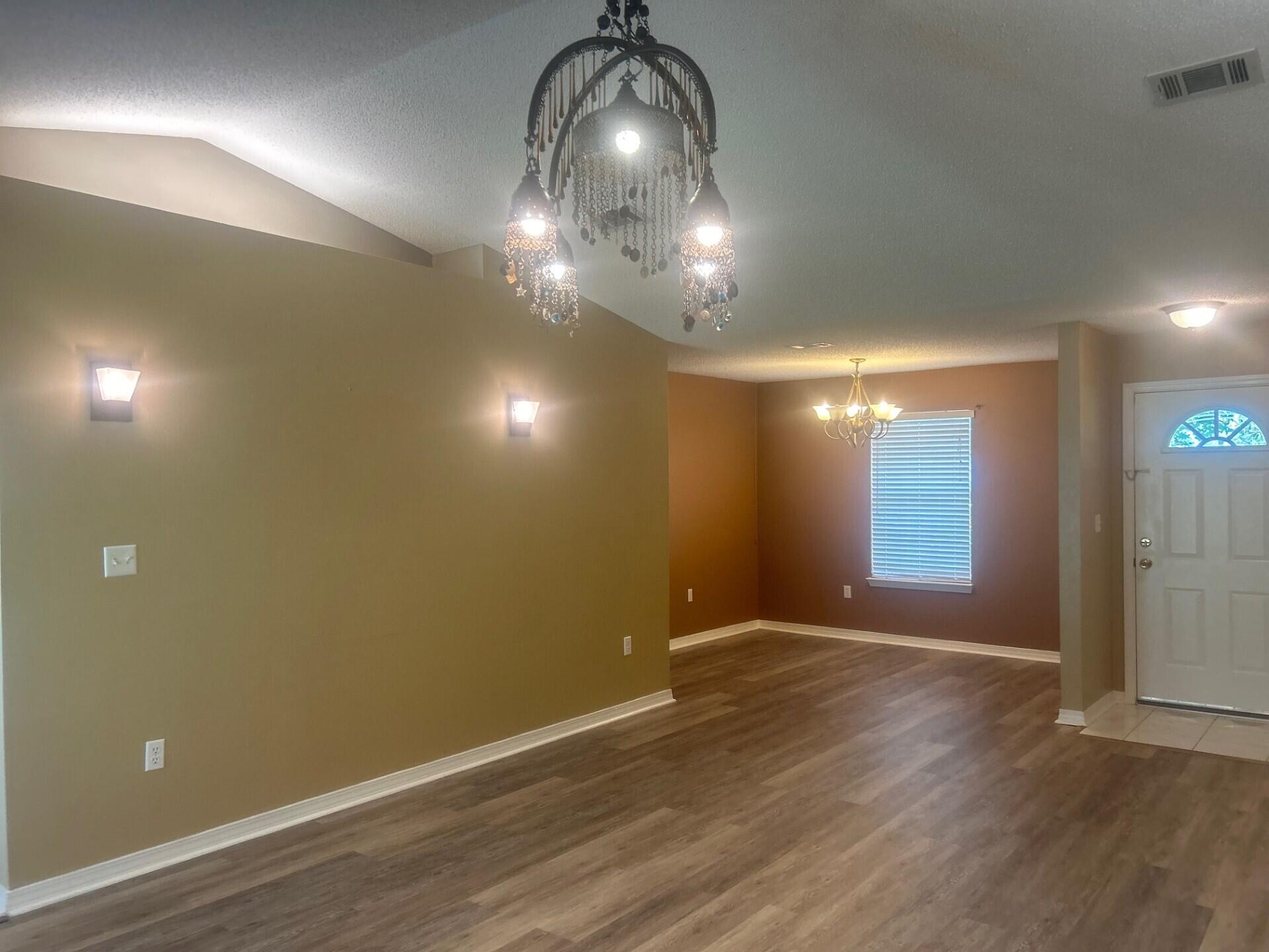 COUNTRYVIEW ESTATES 4TH ADDN PH 6 - Residential Lease