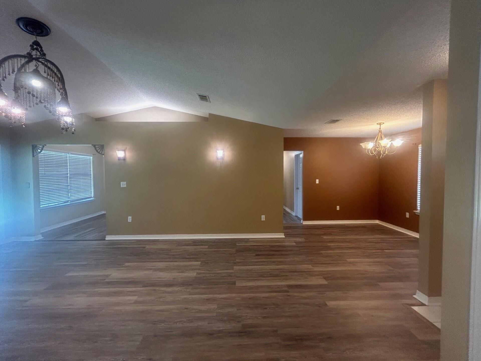 COUNTRYVIEW ESTATES 4TH ADDN PH 6 - Residential Lease