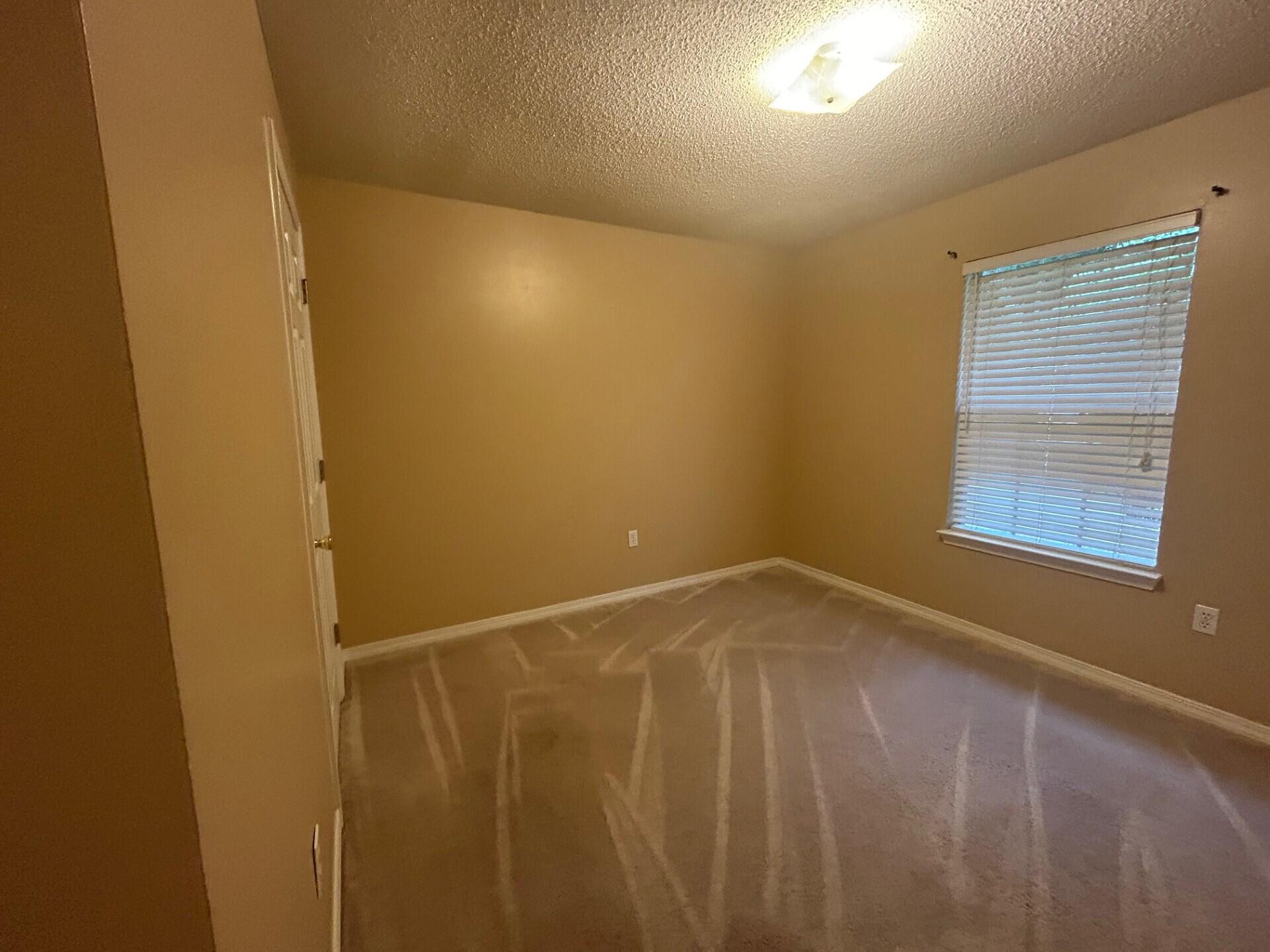 COUNTRYVIEW ESTATES 4TH ADDN PH 6 - Residential Lease