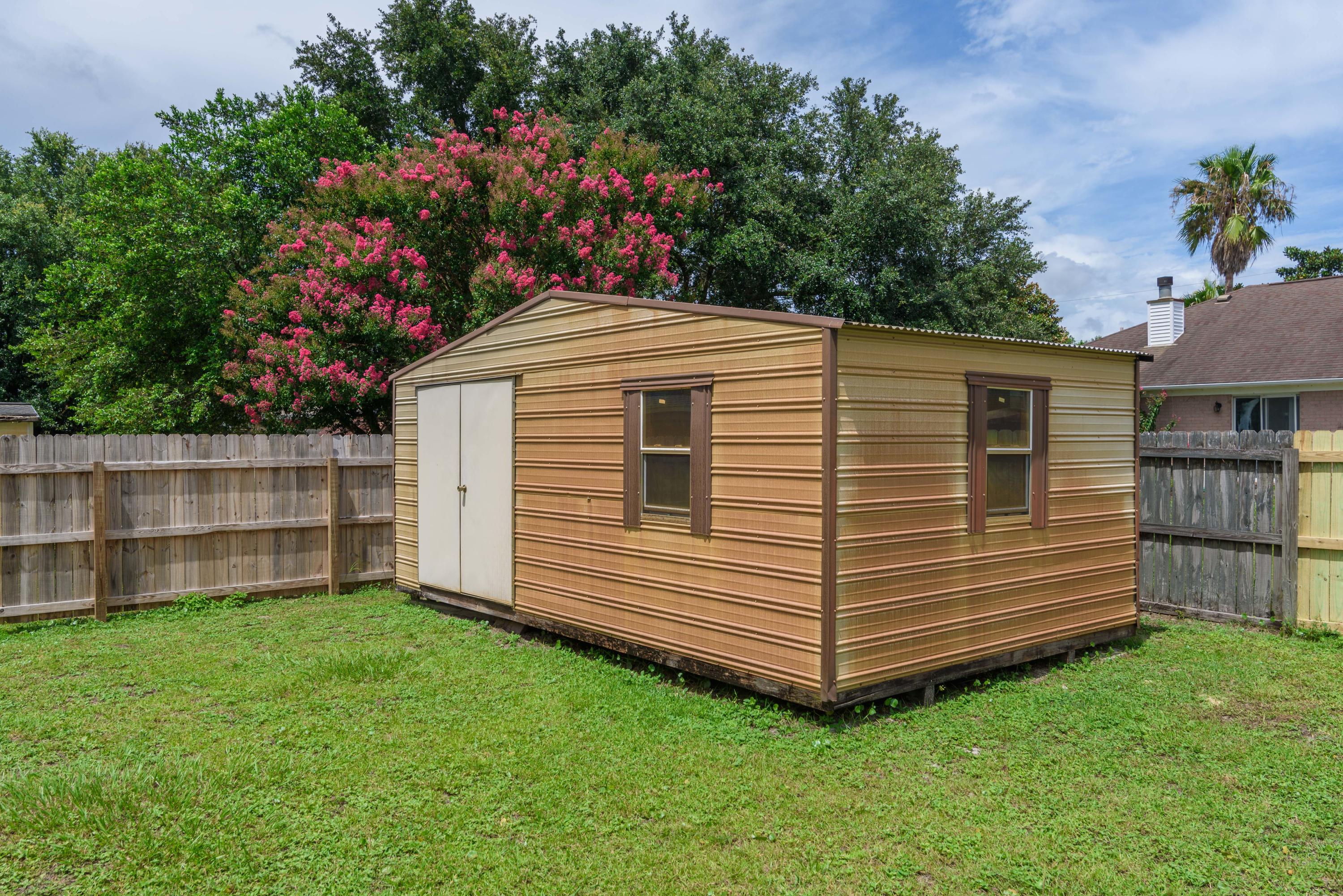 QUAYSIDE VILLAGE - Residential