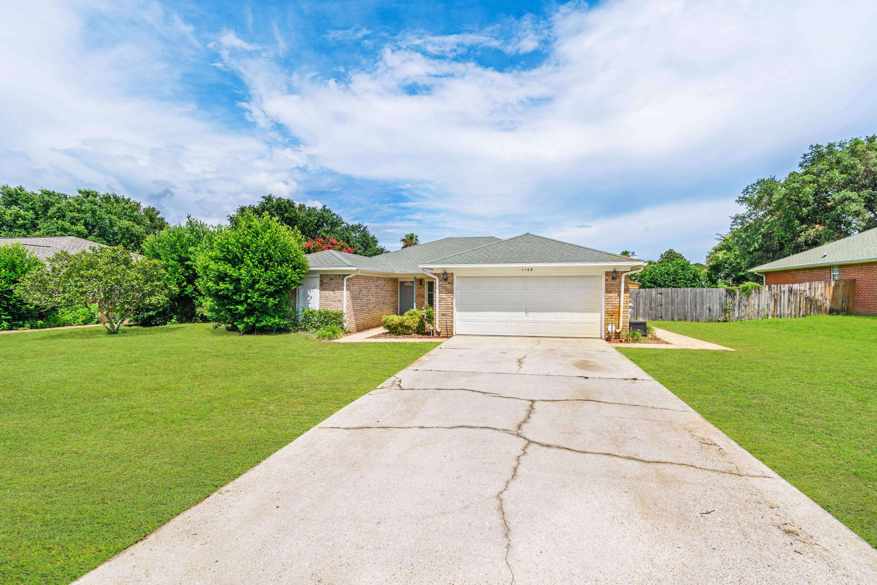 QUAYSIDE VILLAGE - Residential