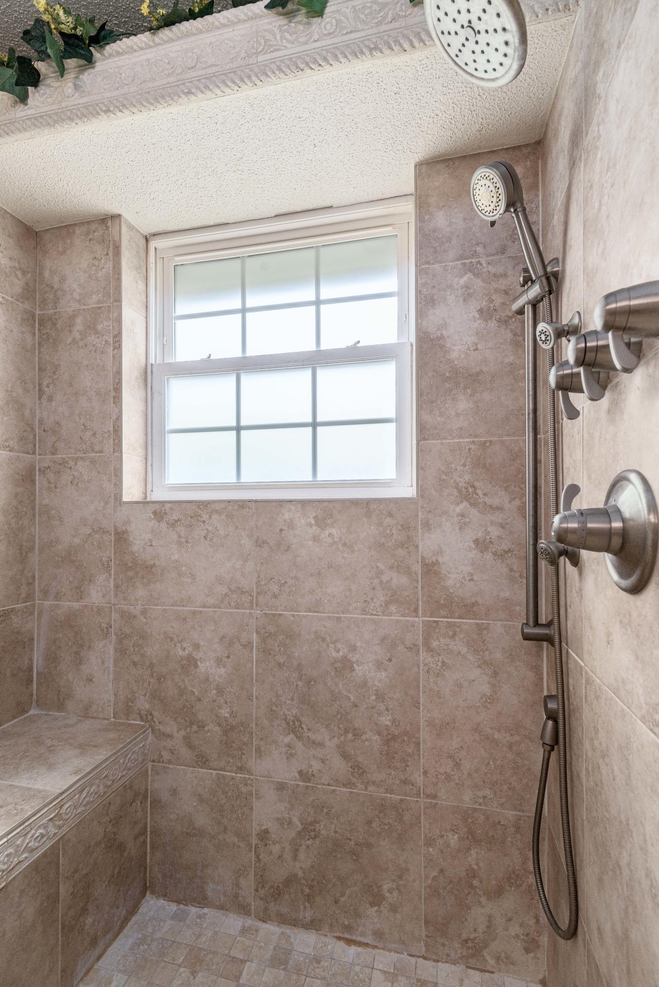 QUAYSIDE VILLAGE - Residential