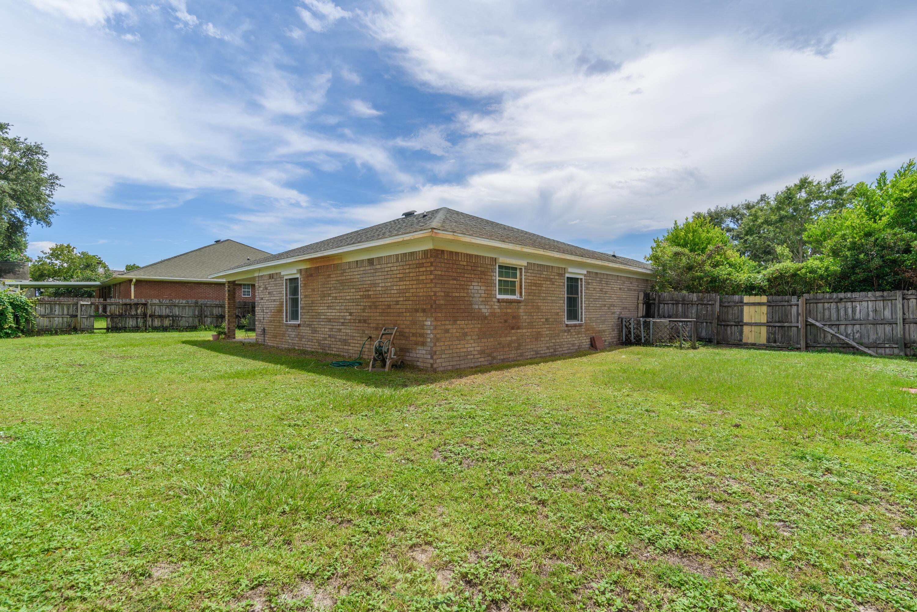 QUAYSIDE VILLAGE - Residential