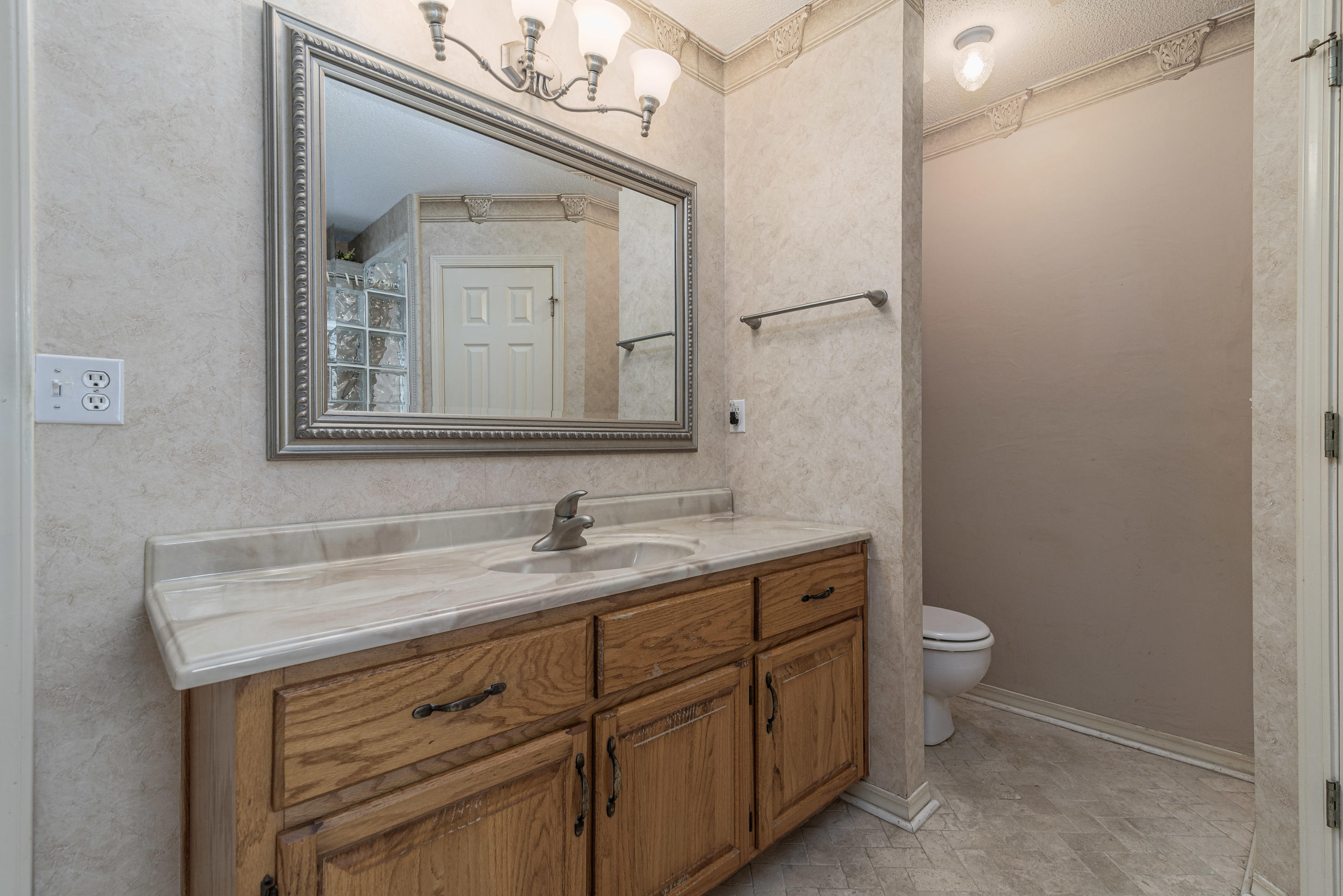 QUAYSIDE VILLAGE - Residential