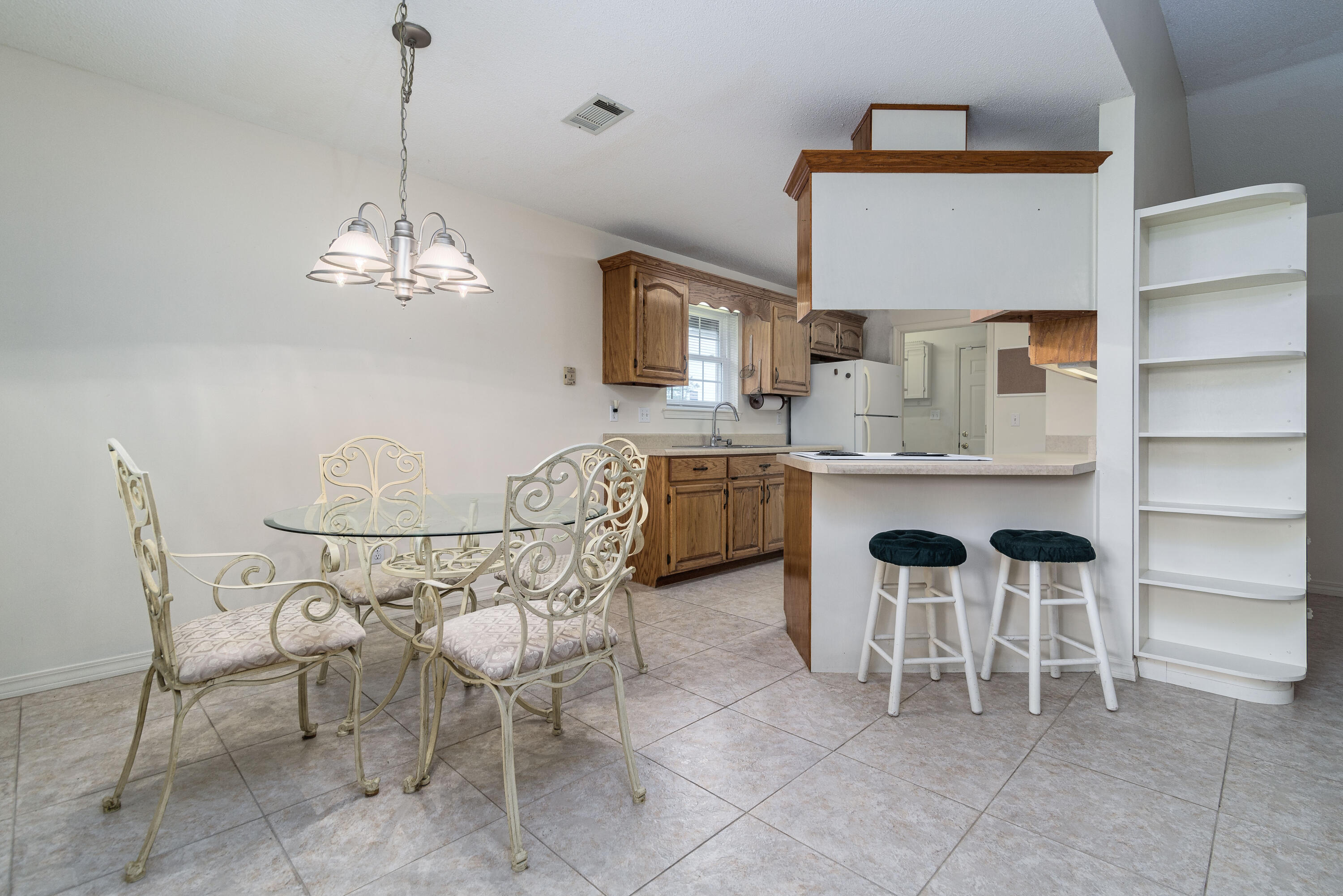 QUAYSIDE VILLAGE - Residential