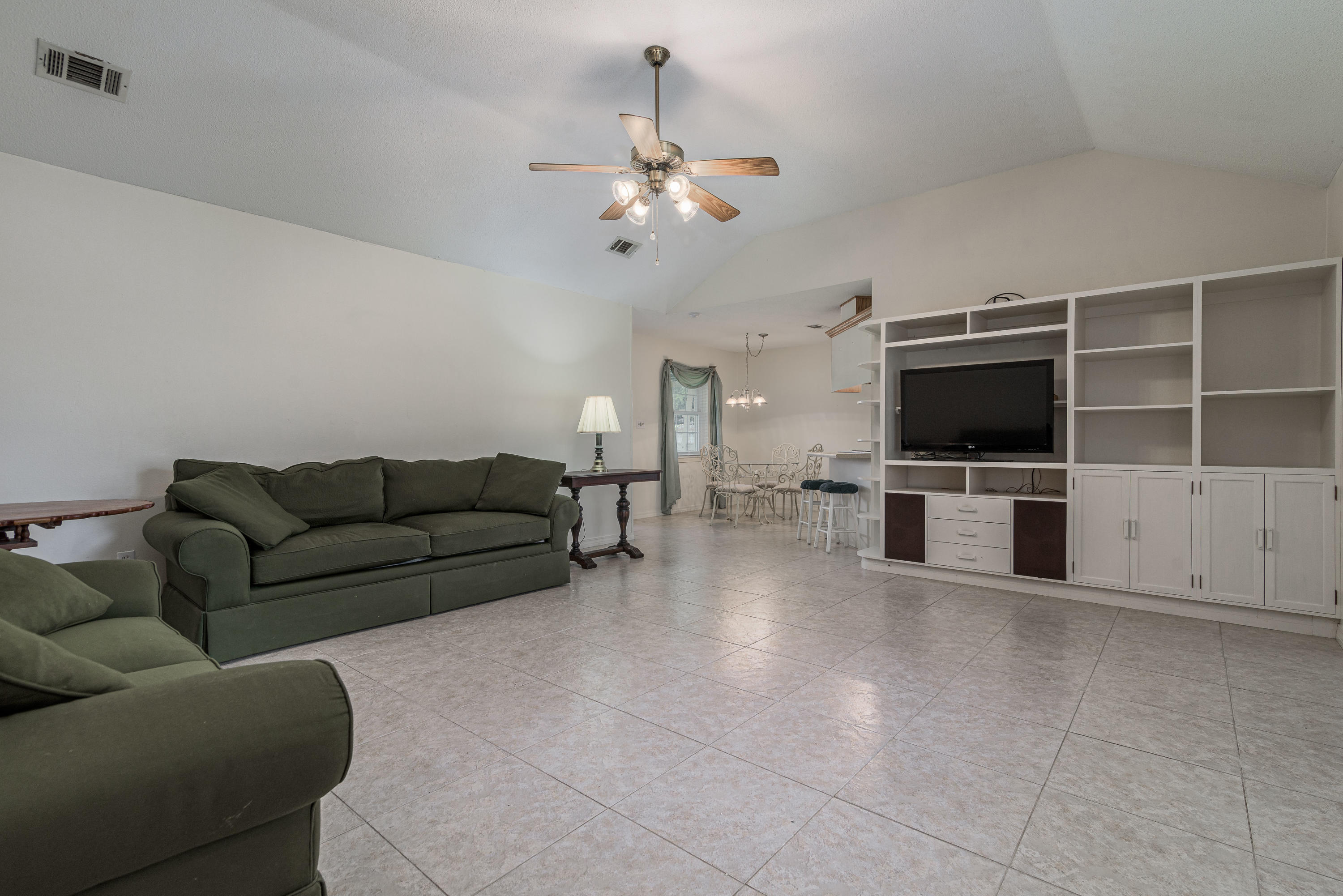 QUAYSIDE VILLAGE - Residential