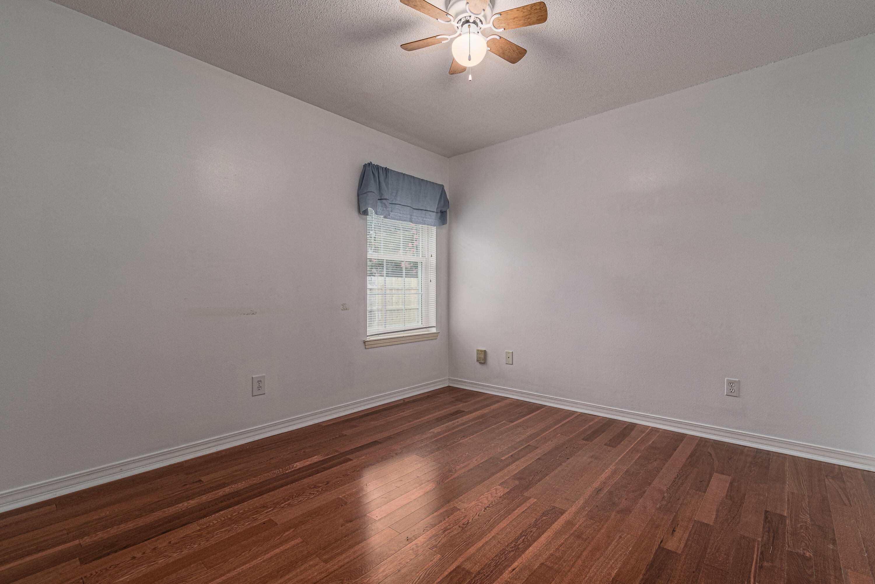 QUAYSIDE VILLAGE - Residential