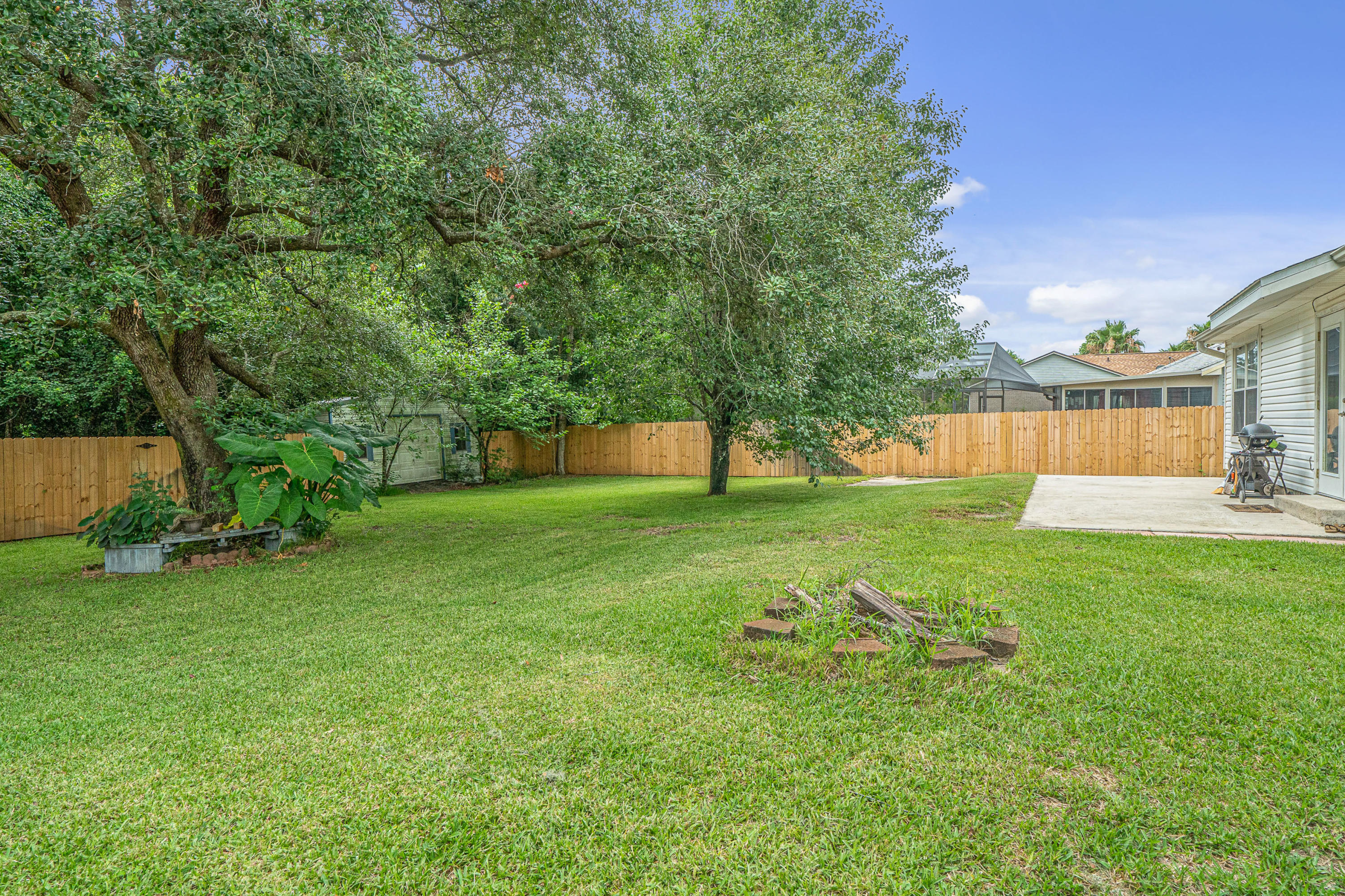 RIVER RUN ESTATES - Residential