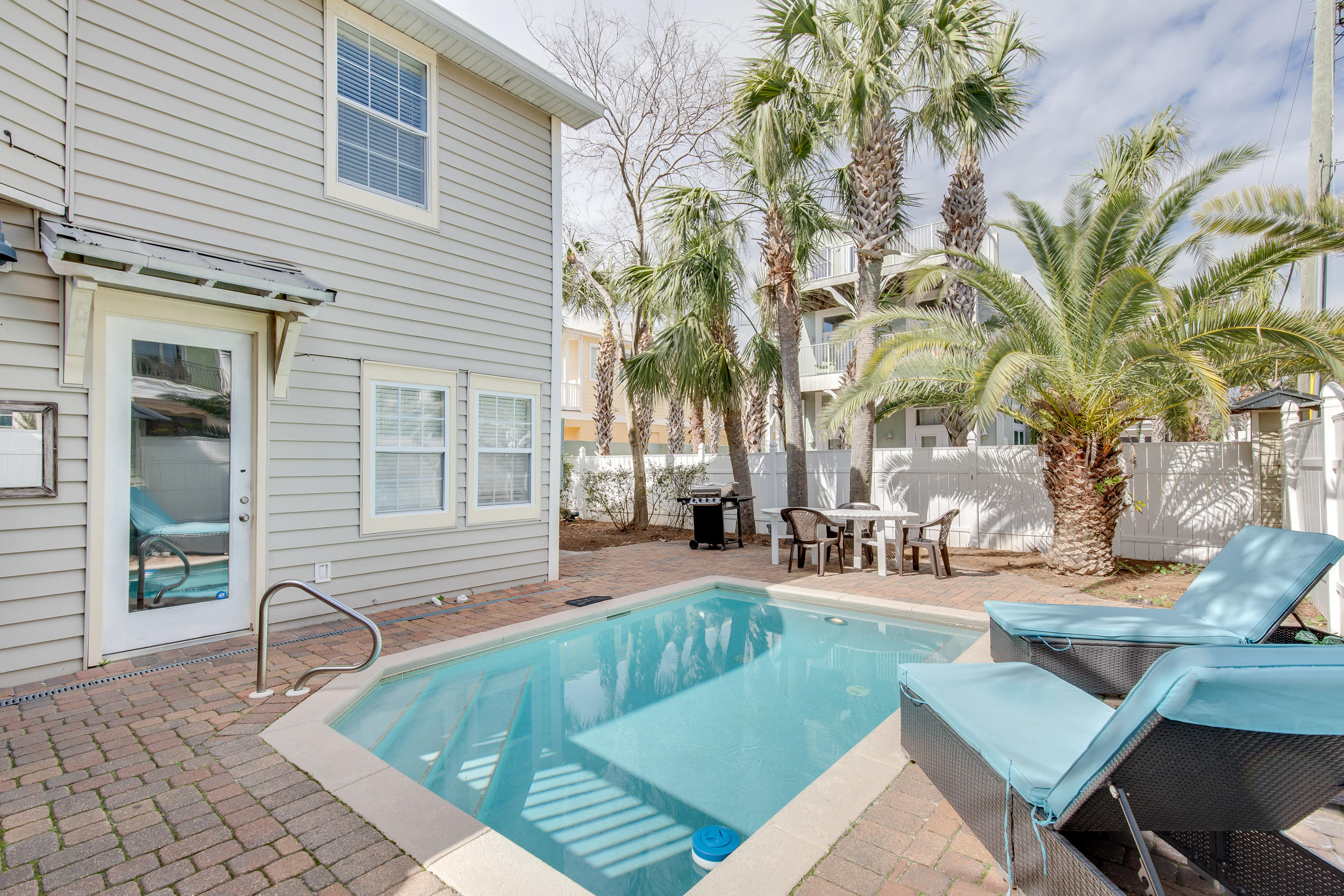 FRANGISTA BEACH 1ST ADDN - Residential