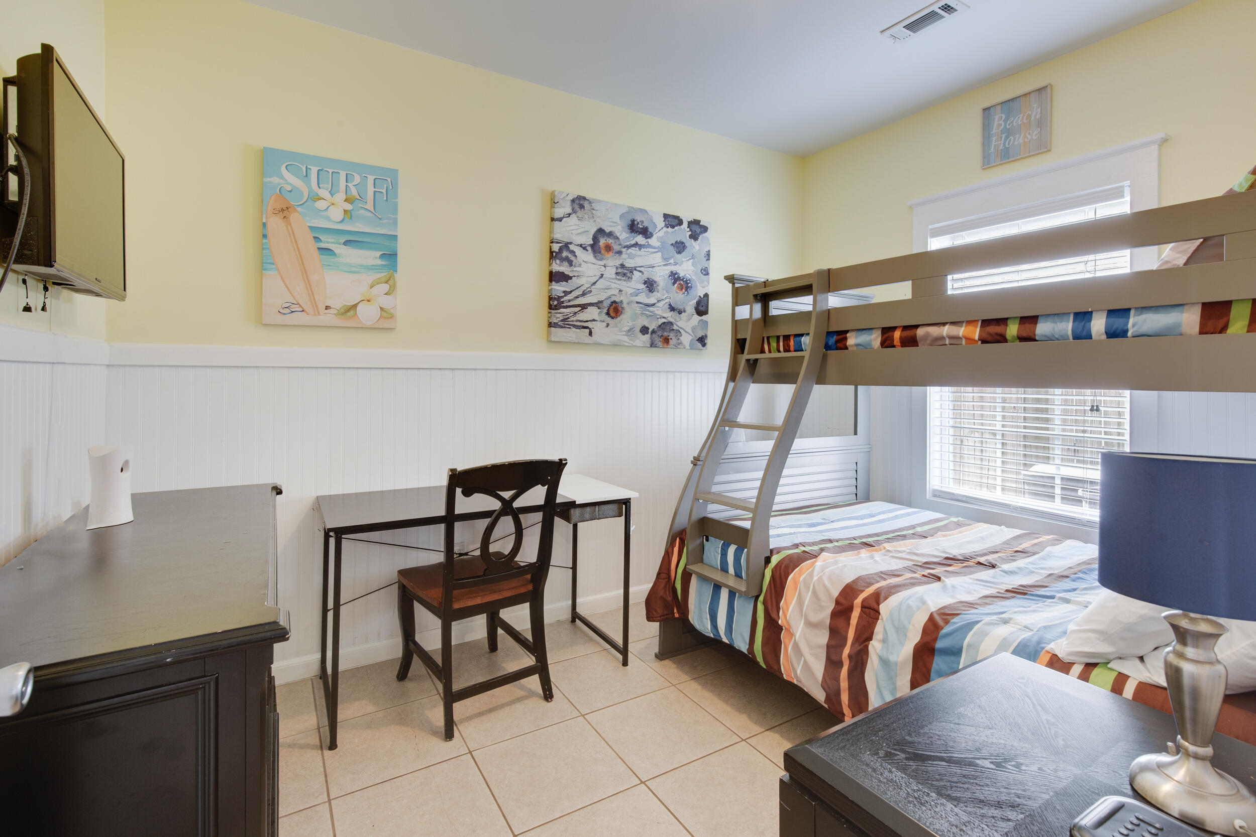 FRANGISTA BEACH 1ST ADDN - Residential