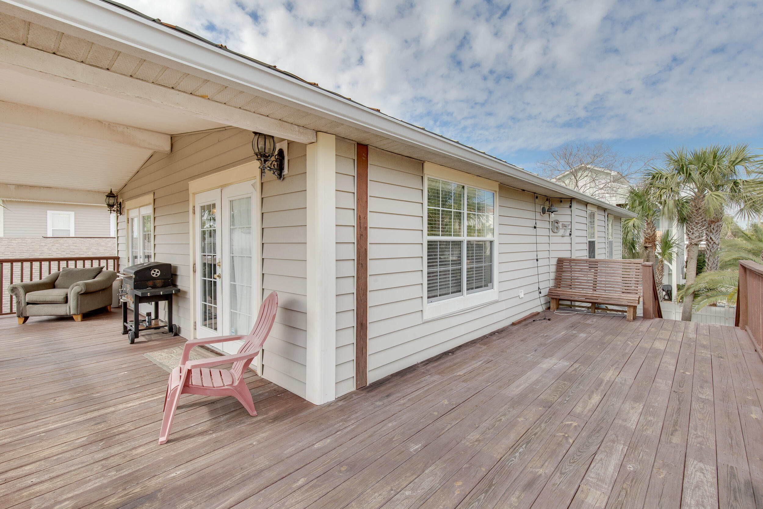 FRANGISTA BEACH 1ST ADDN - Residential