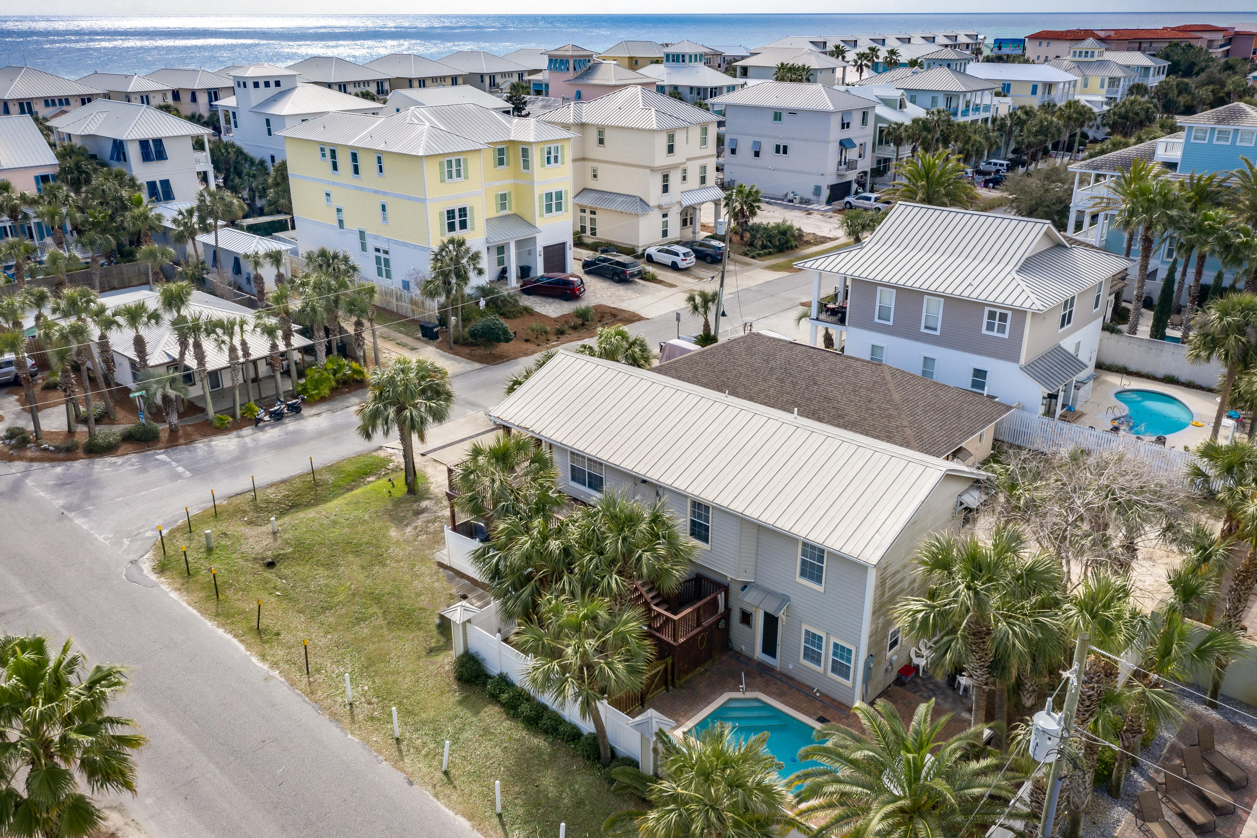 FRANGISTA BEACH 1ST ADDN - Residential