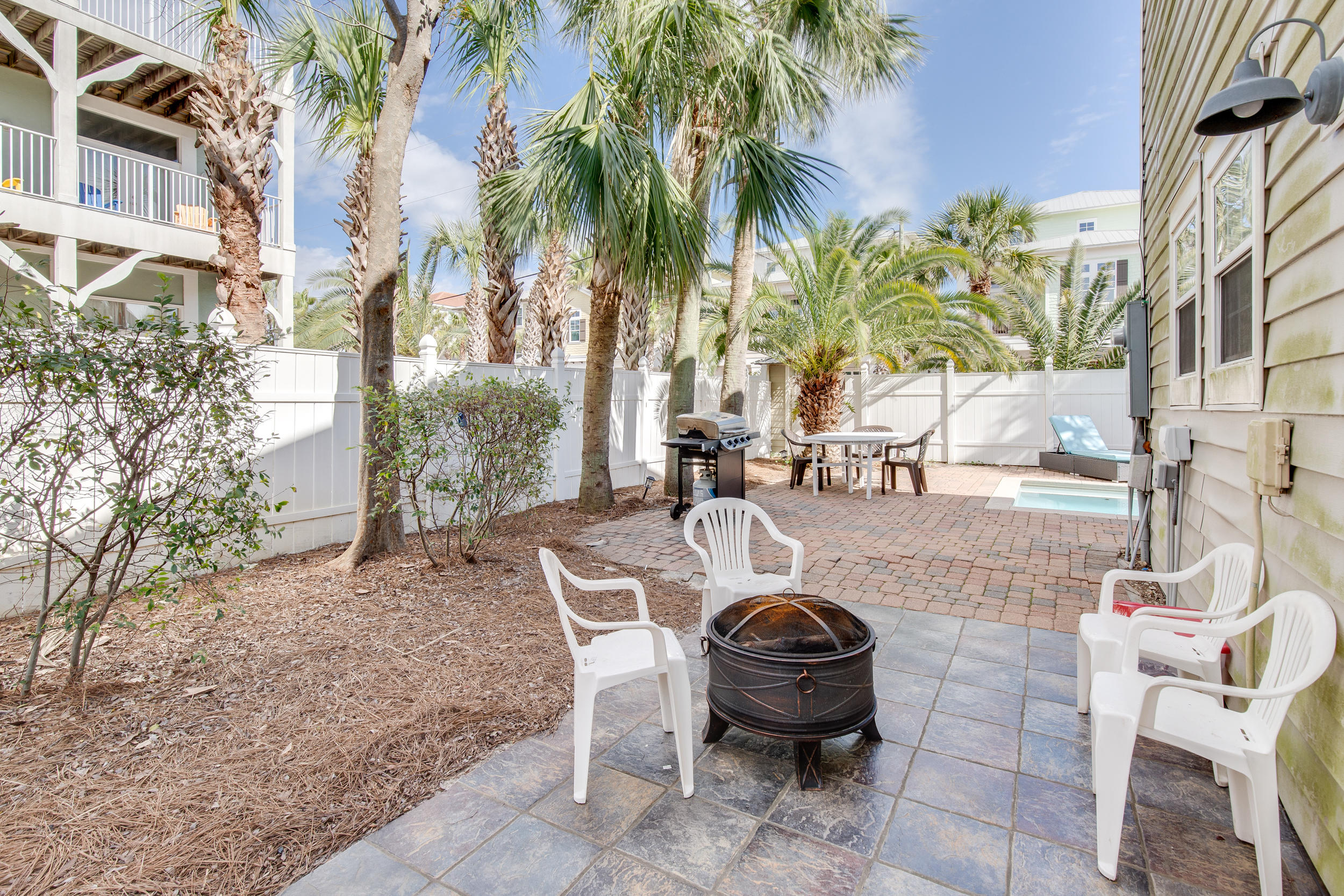 FRANGISTA BEACH 1ST ADDN - Residential