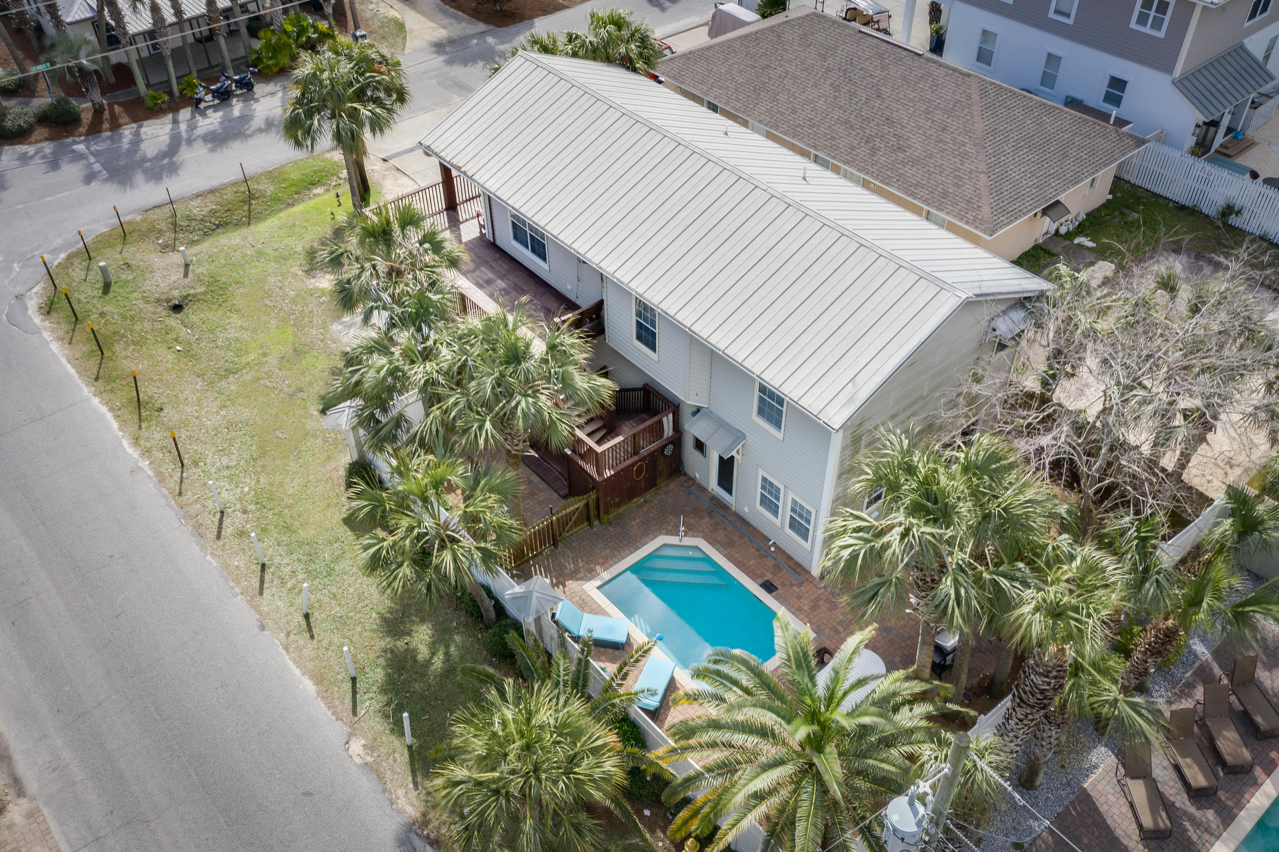FRANGISTA BEACH 1ST ADDN - Residential
