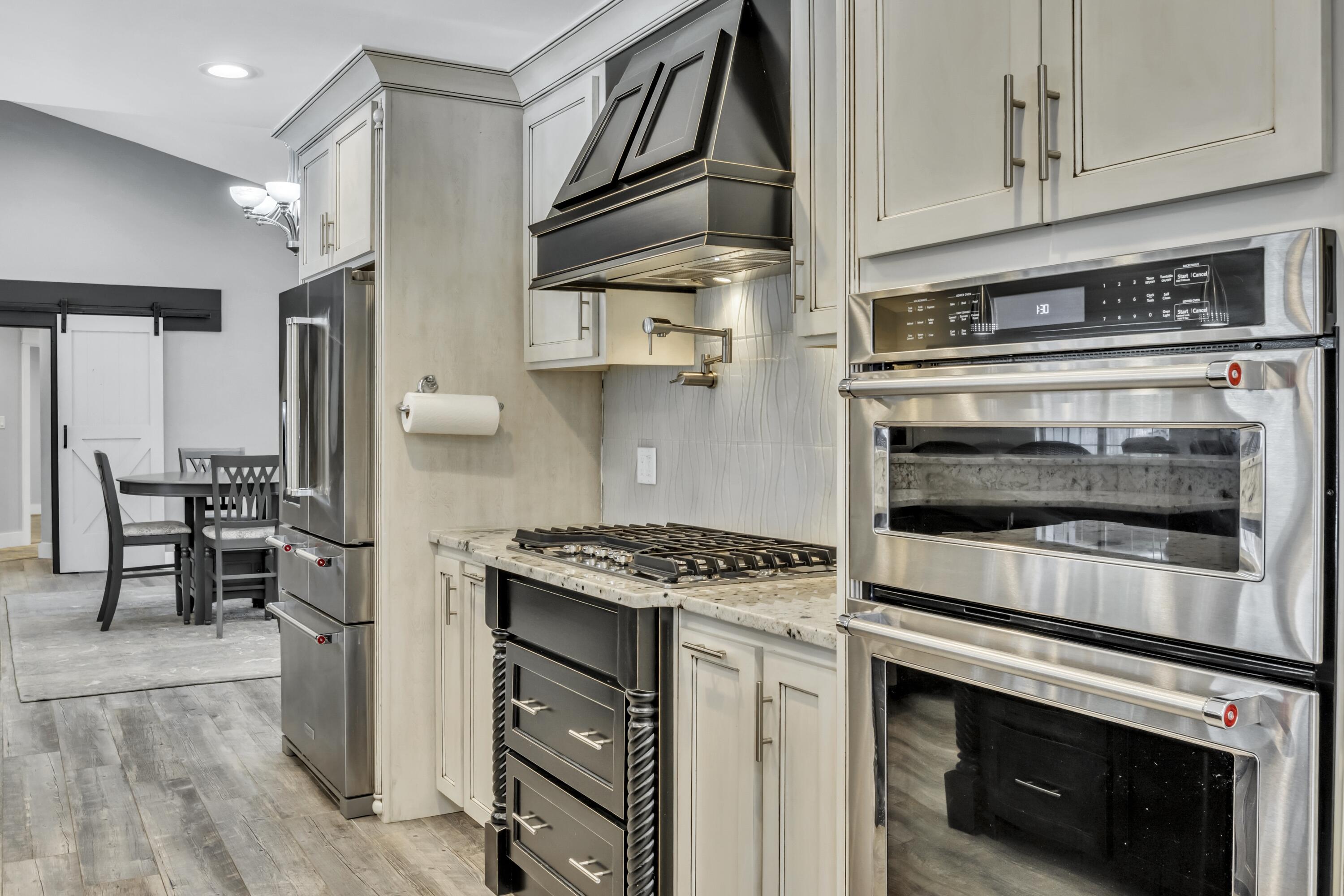 DRIFTWOOD ESTATES - Residential