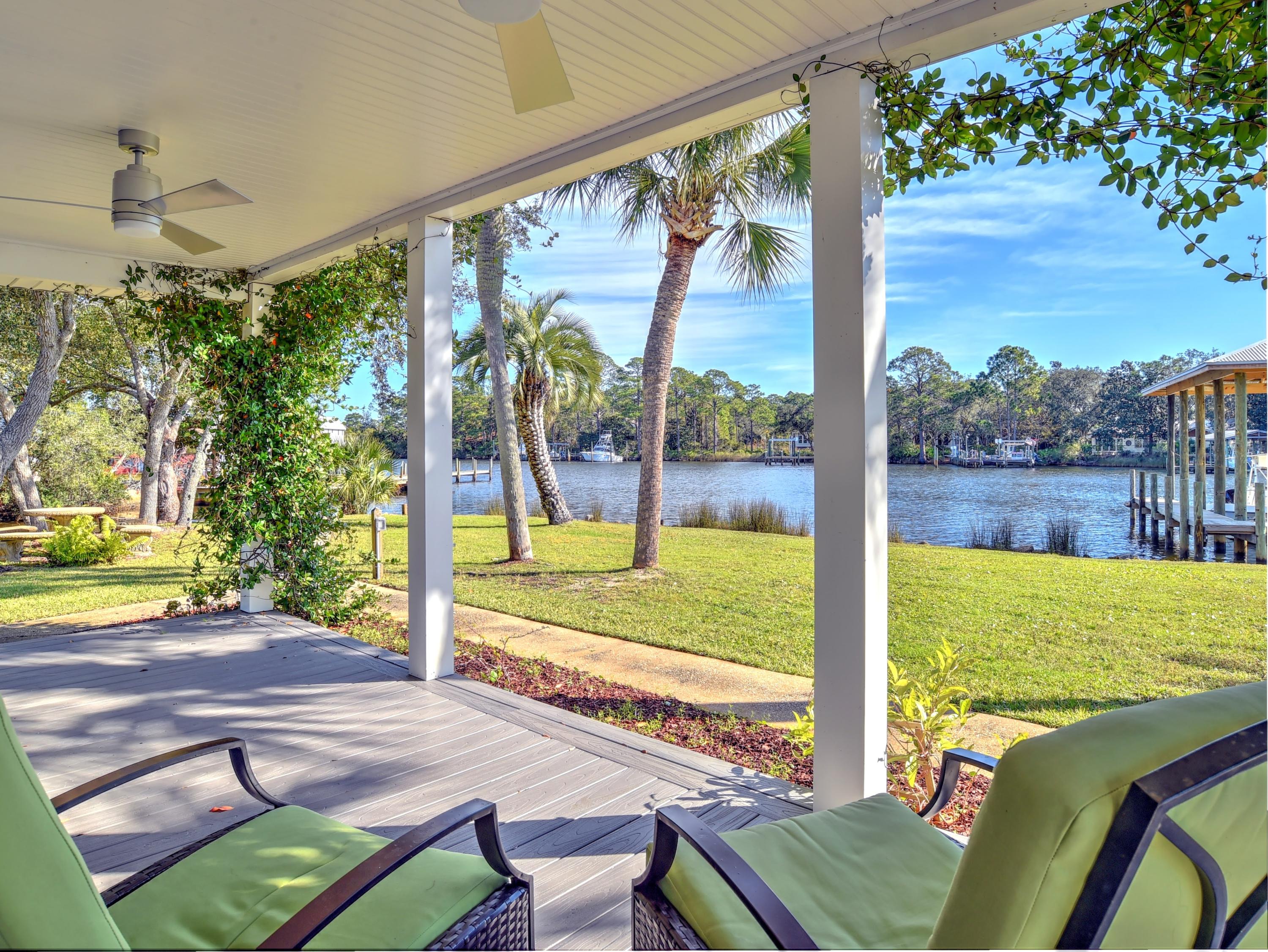 HARBOR OAKS - Residential