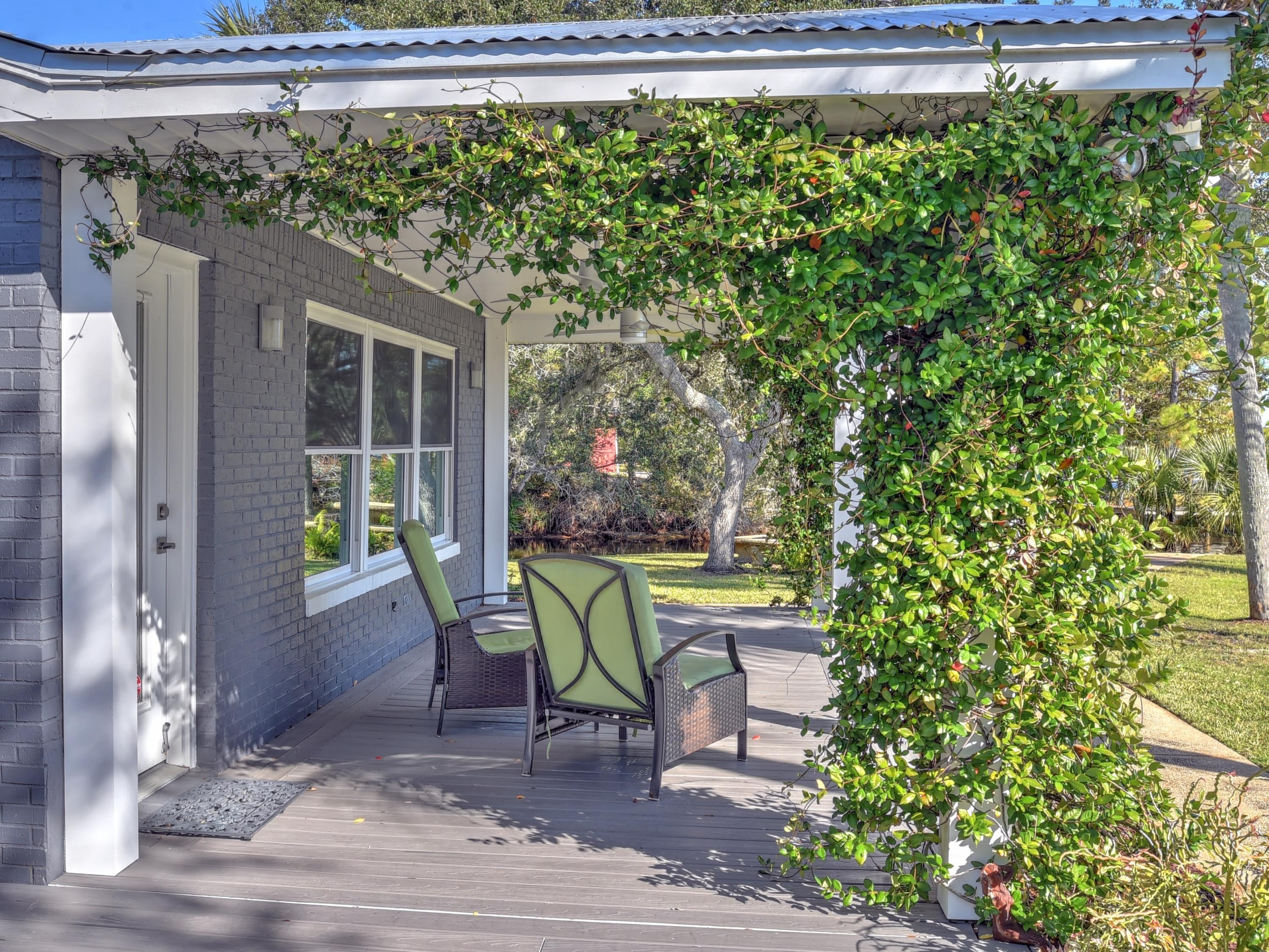 HARBOR OAKS - Residential