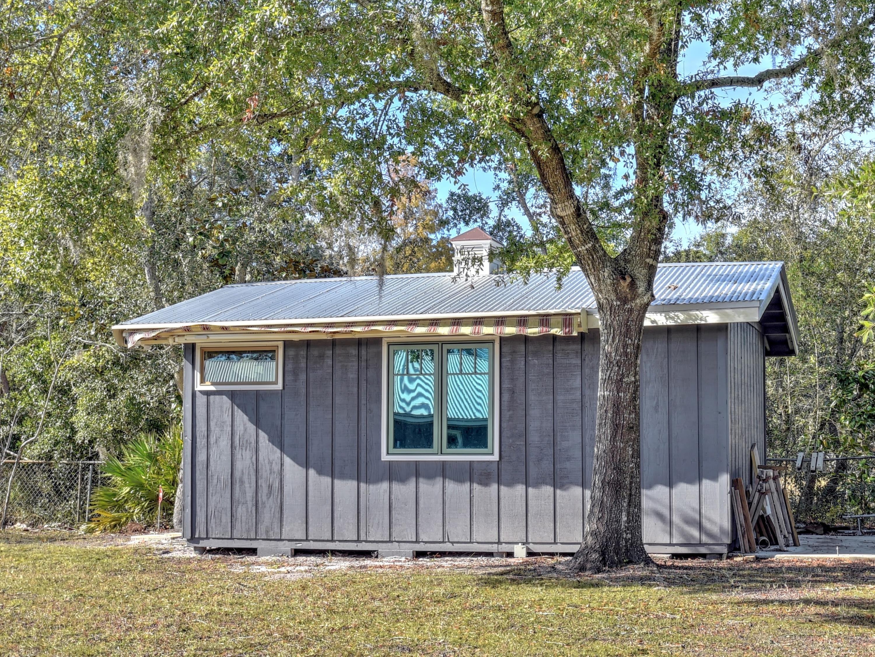 HARBOR OAKS - Residential