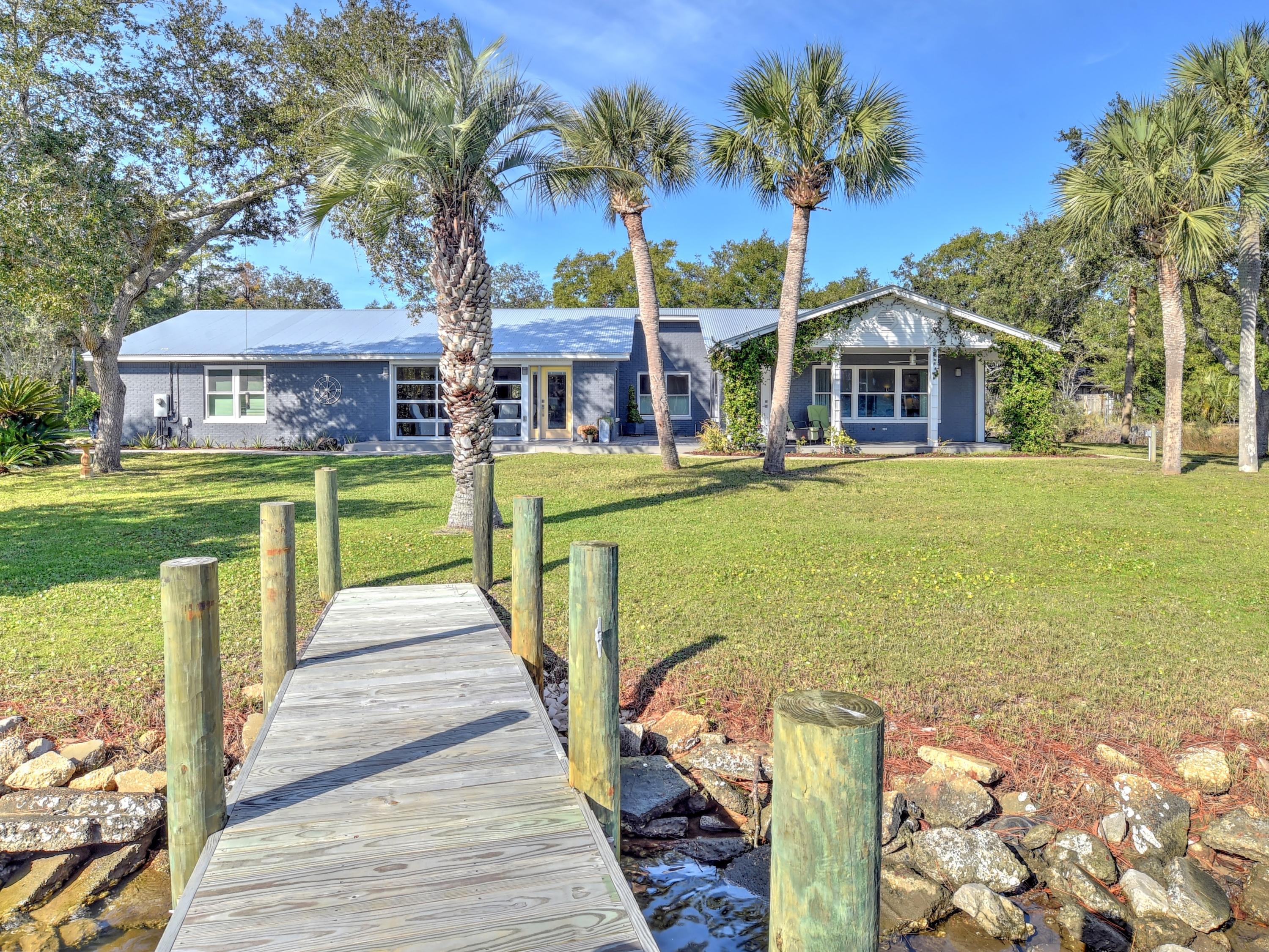 HARBOR OAKS - Residential