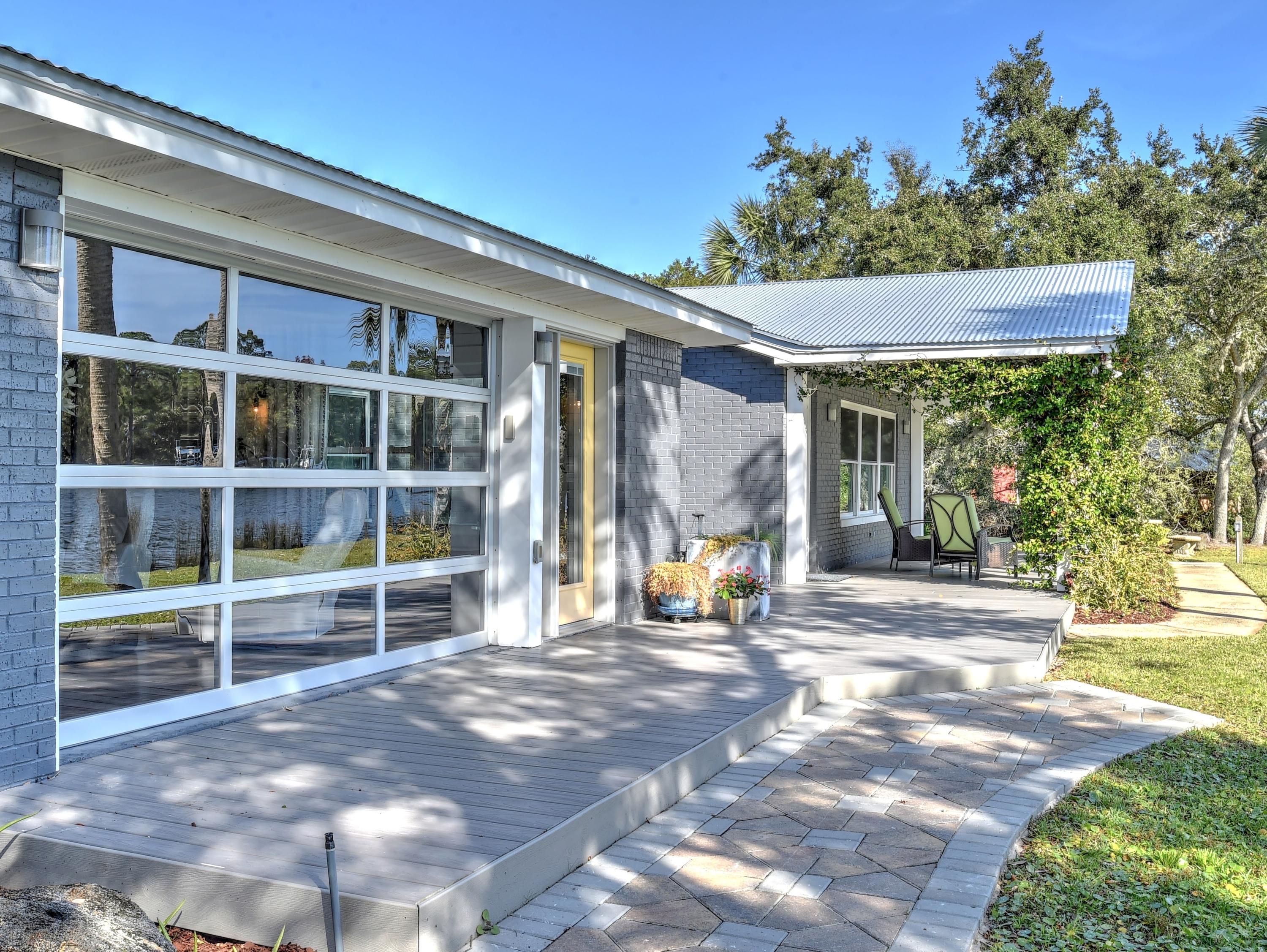 HARBOR OAKS - Residential