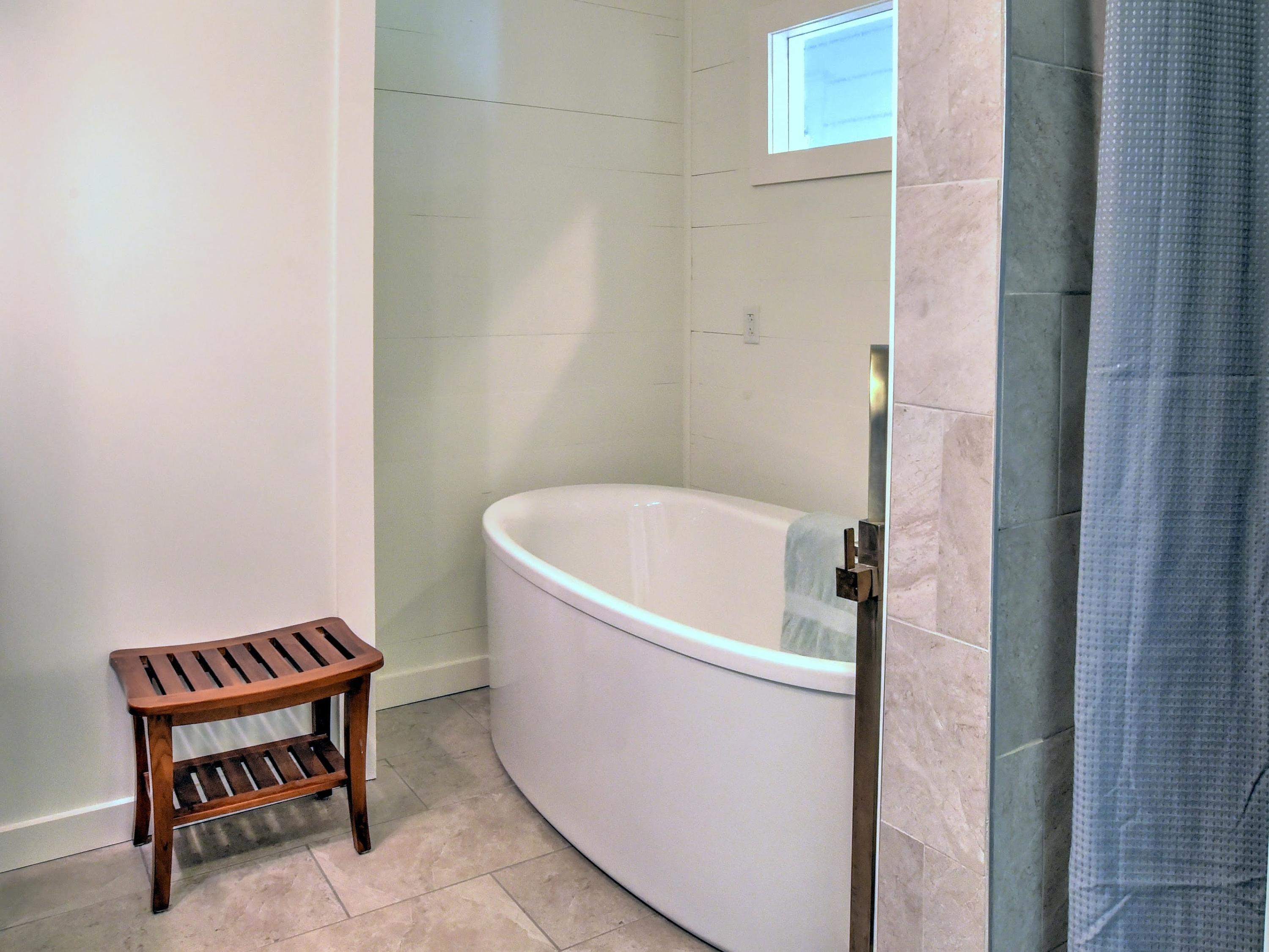 HARBOR OAKS - Residential