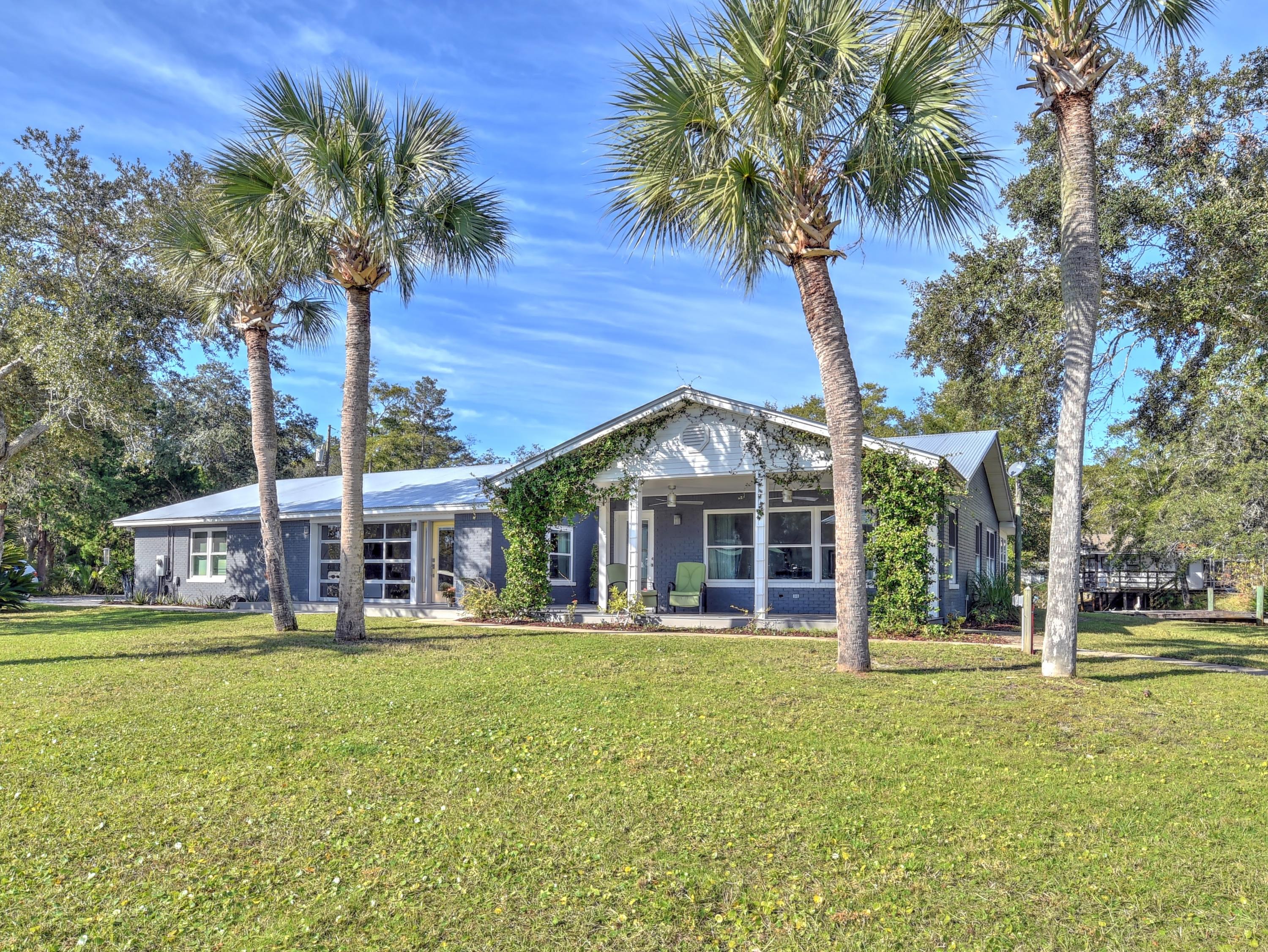 HARBOR OAKS - Residential