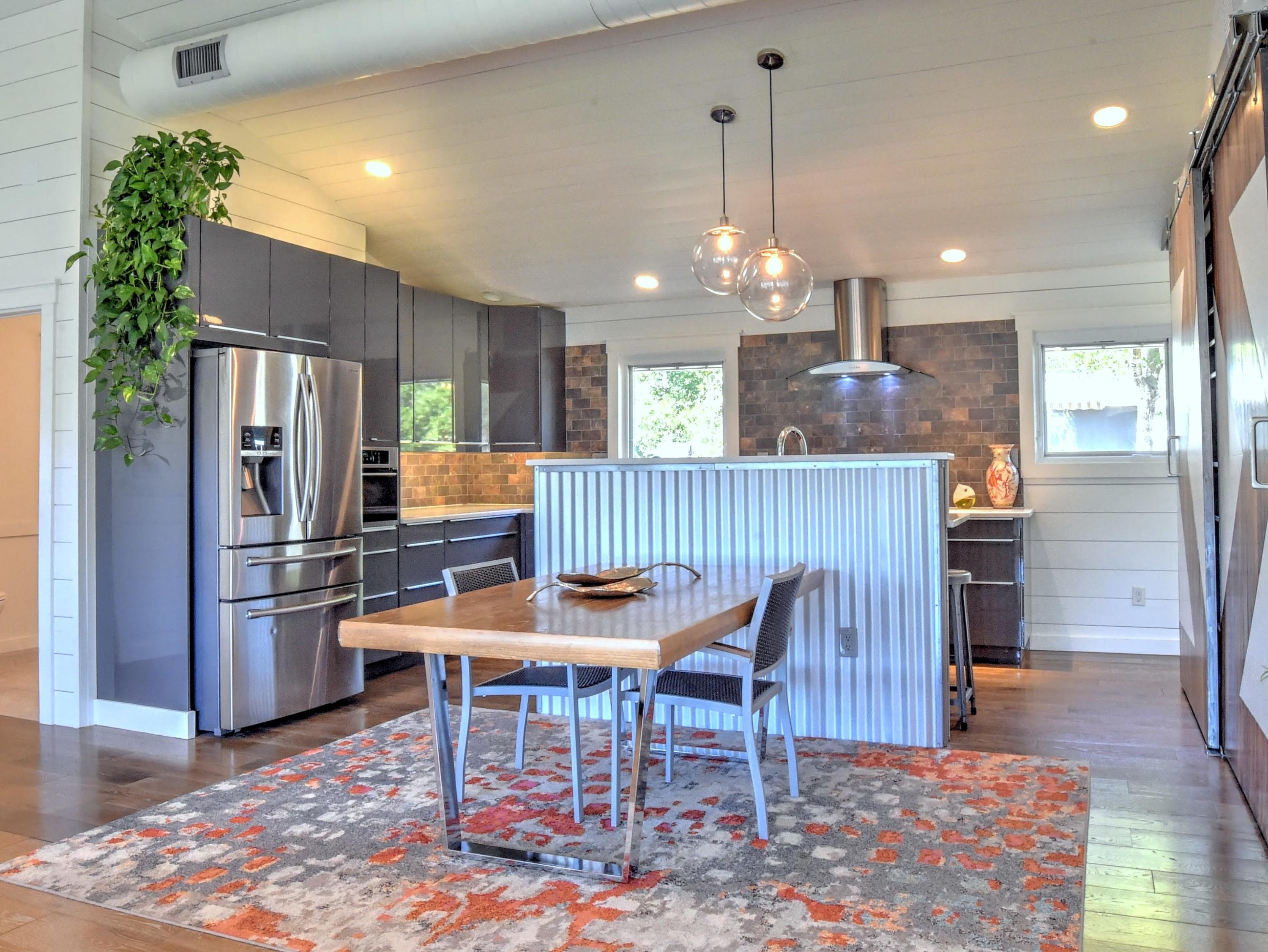 HARBOR OAKS - Residential