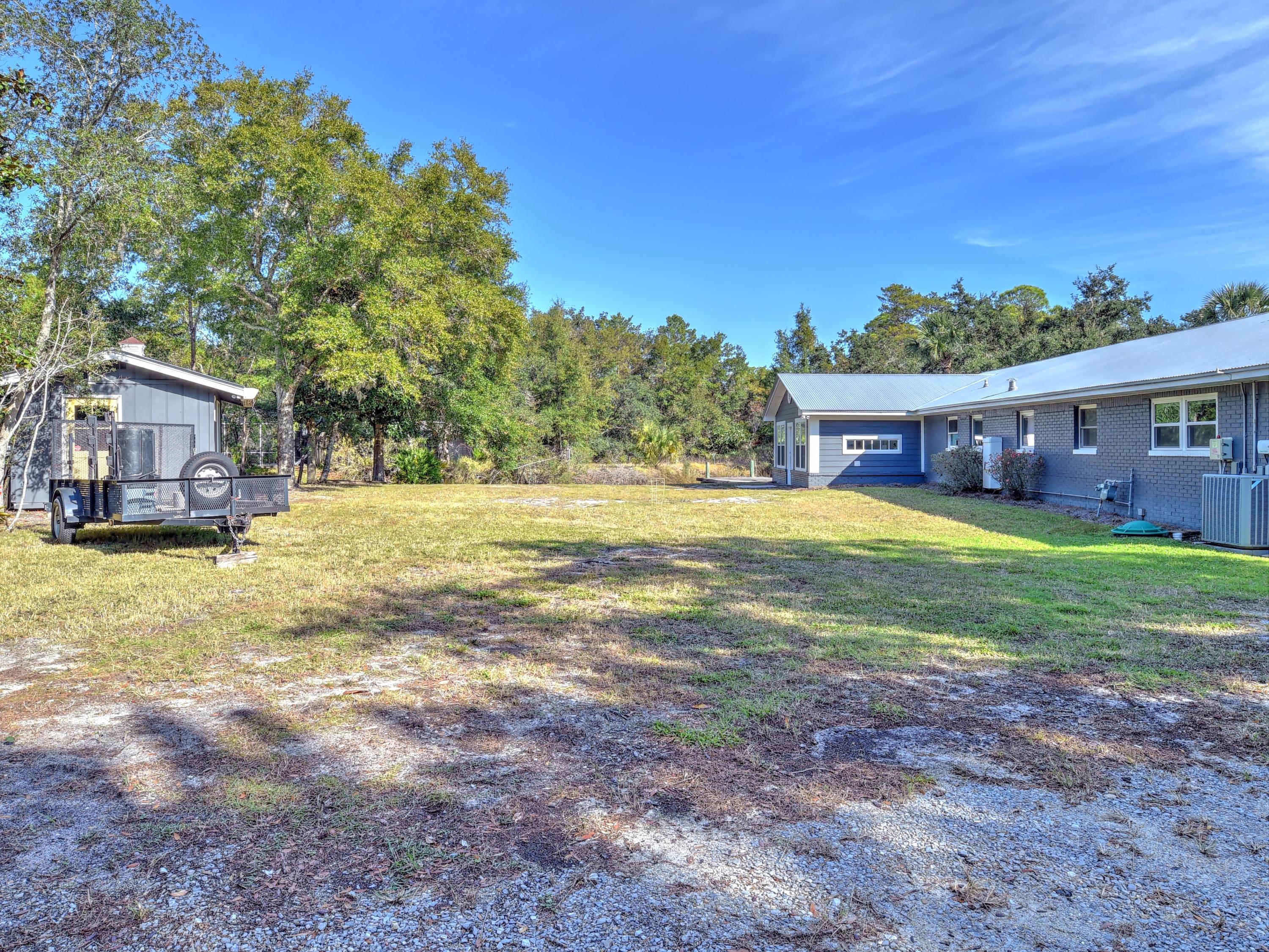 HARBOR OAKS - Residential