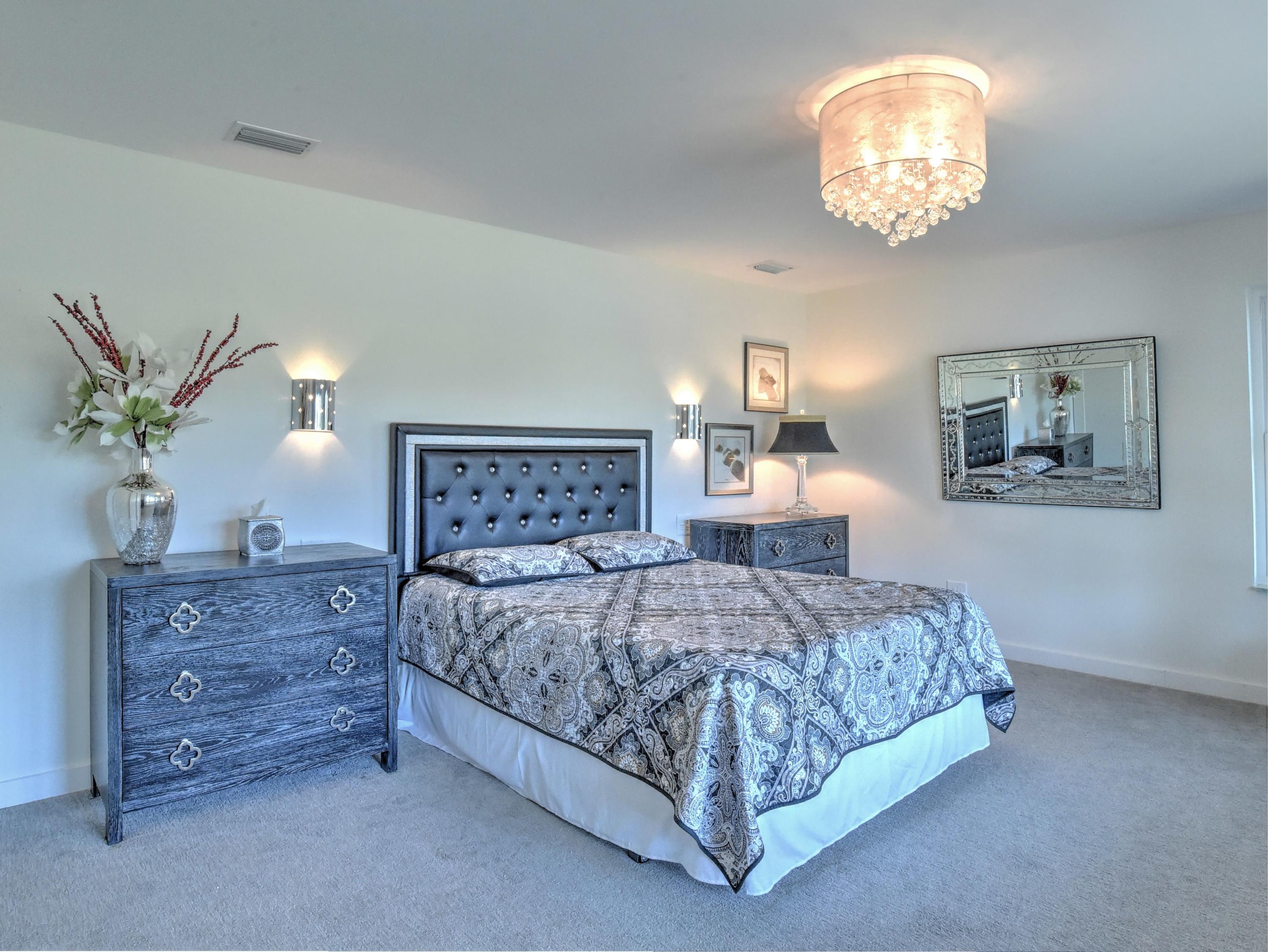 HARBOR OAKS - Residential