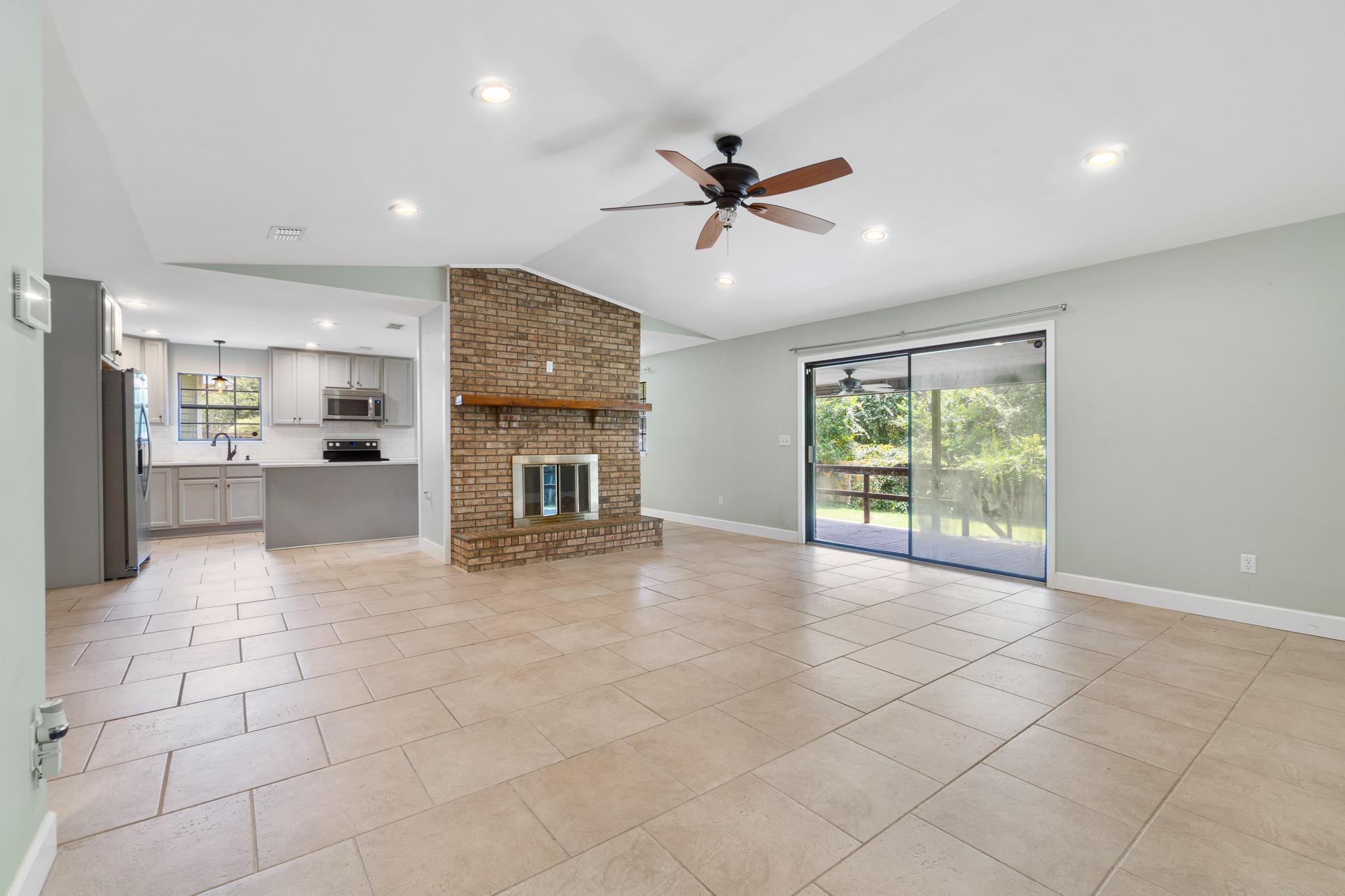 BLUEWATER BAY VILLAGE 1B - Residential