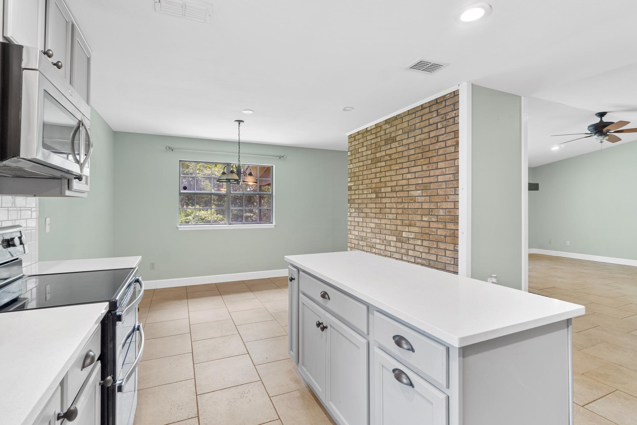 BLUEWATER BAY VILLAGE 1B - Residential