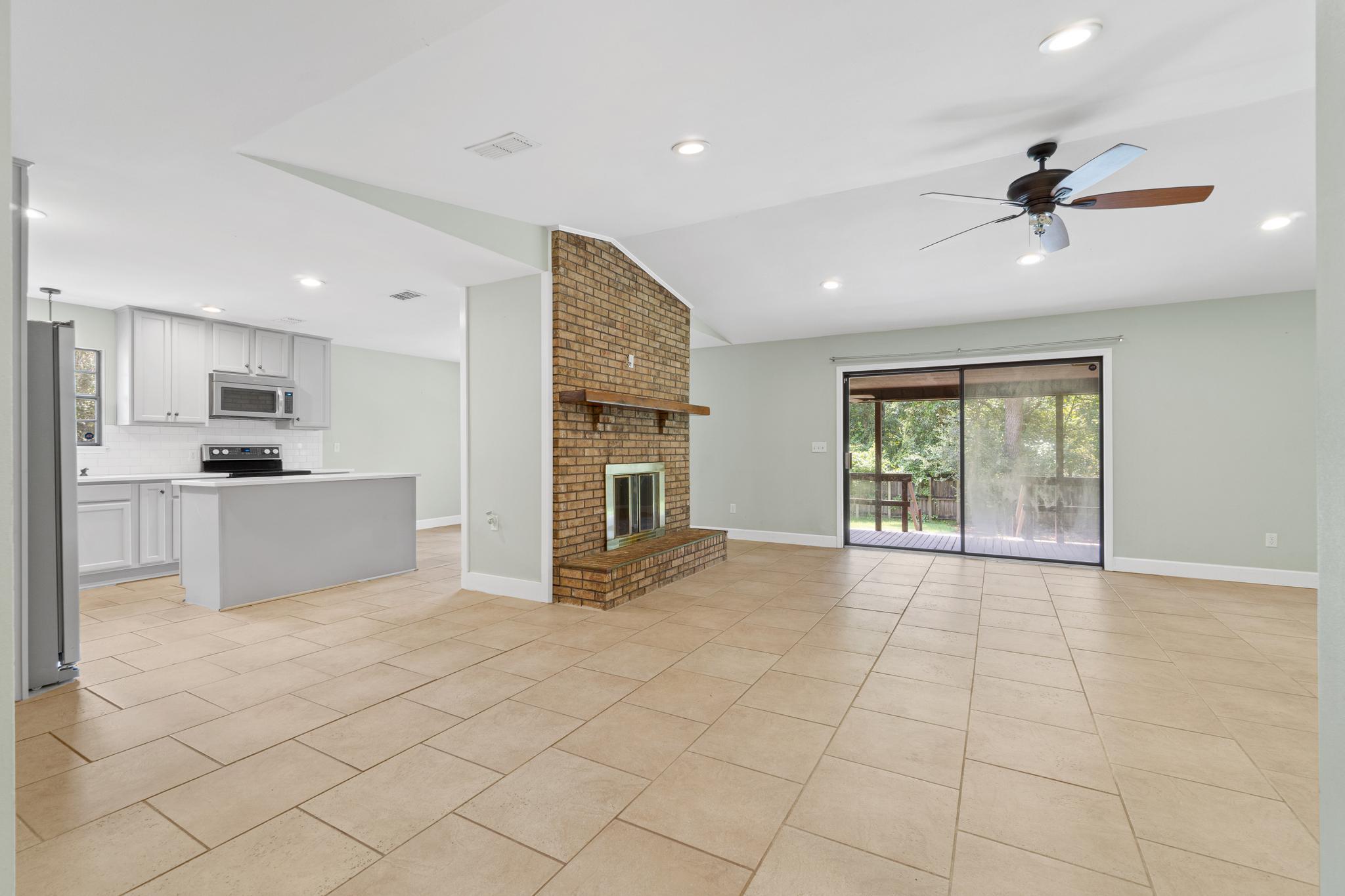 BLUEWATER BAY VILLAGE 1B - Residential