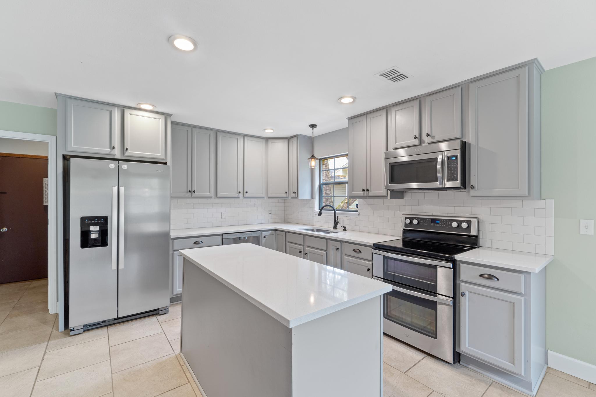 BLUEWATER BAY VILLAGE 1B - Residential