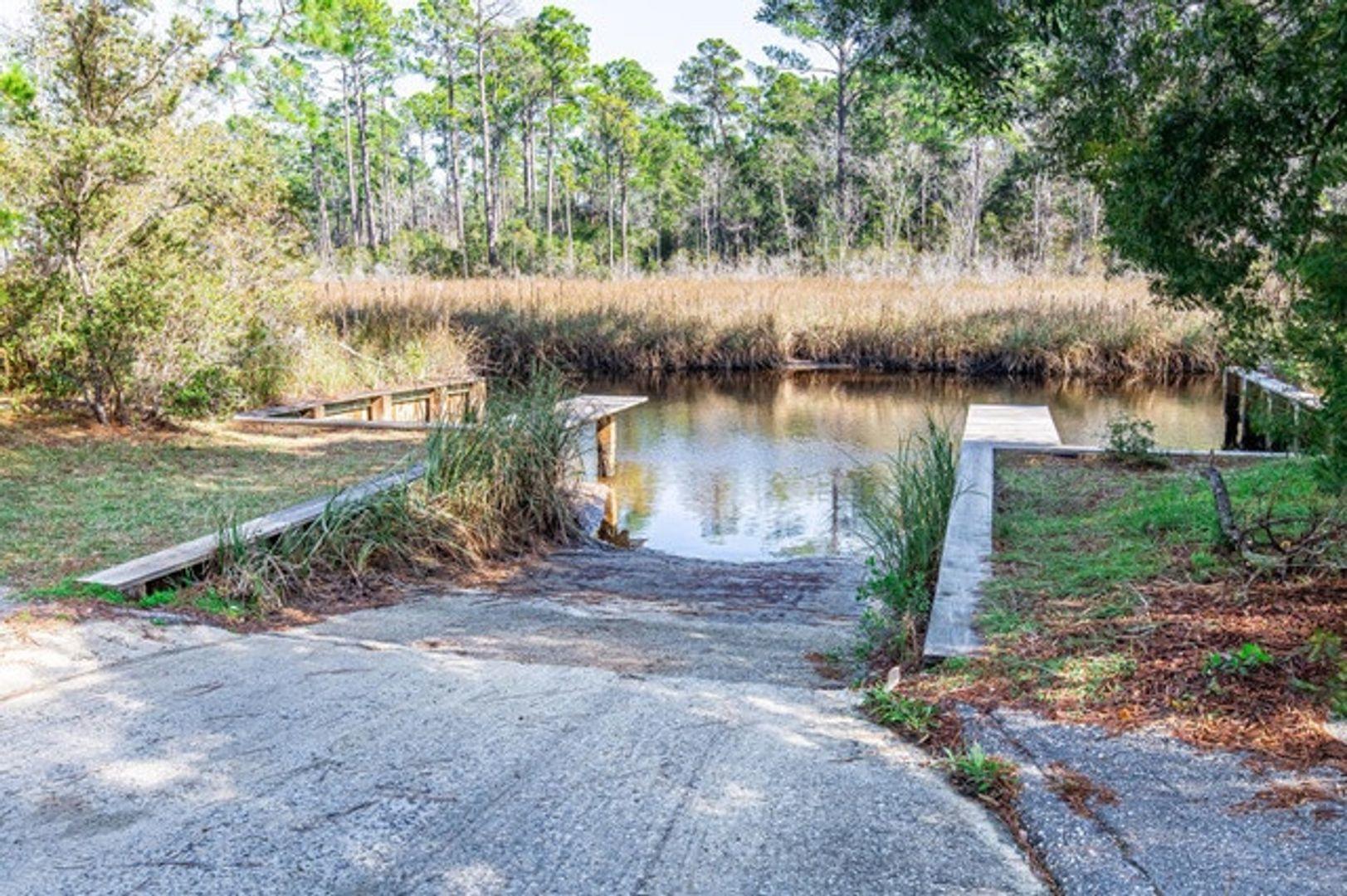 GRAYTON BAYOU - Residential Lease