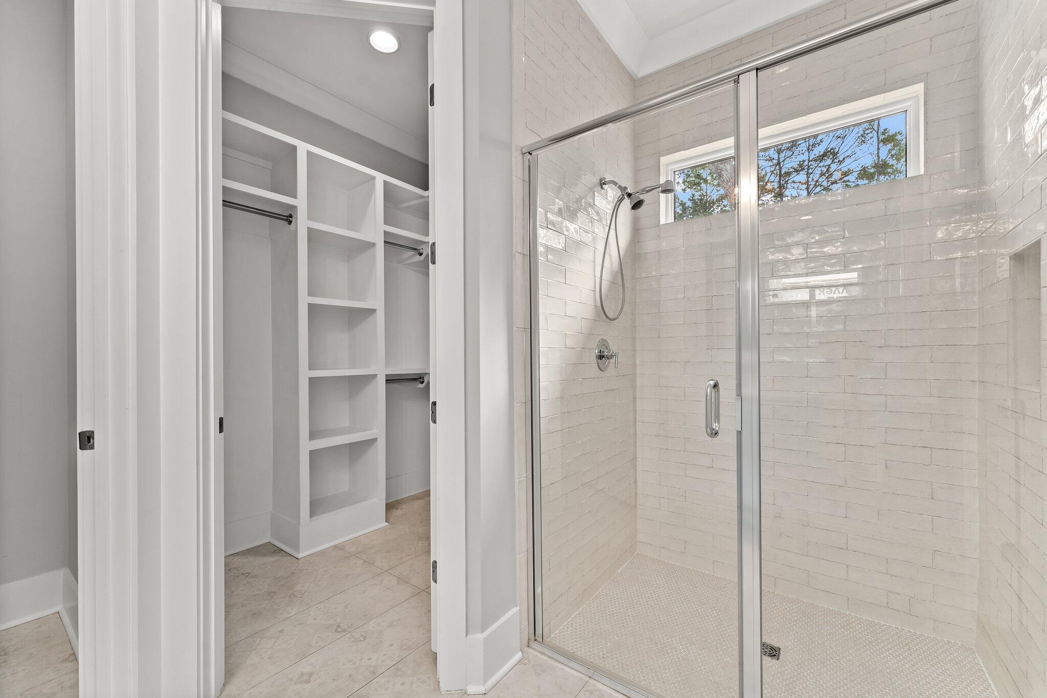 GRAYTON BAYOU - Residential Lease