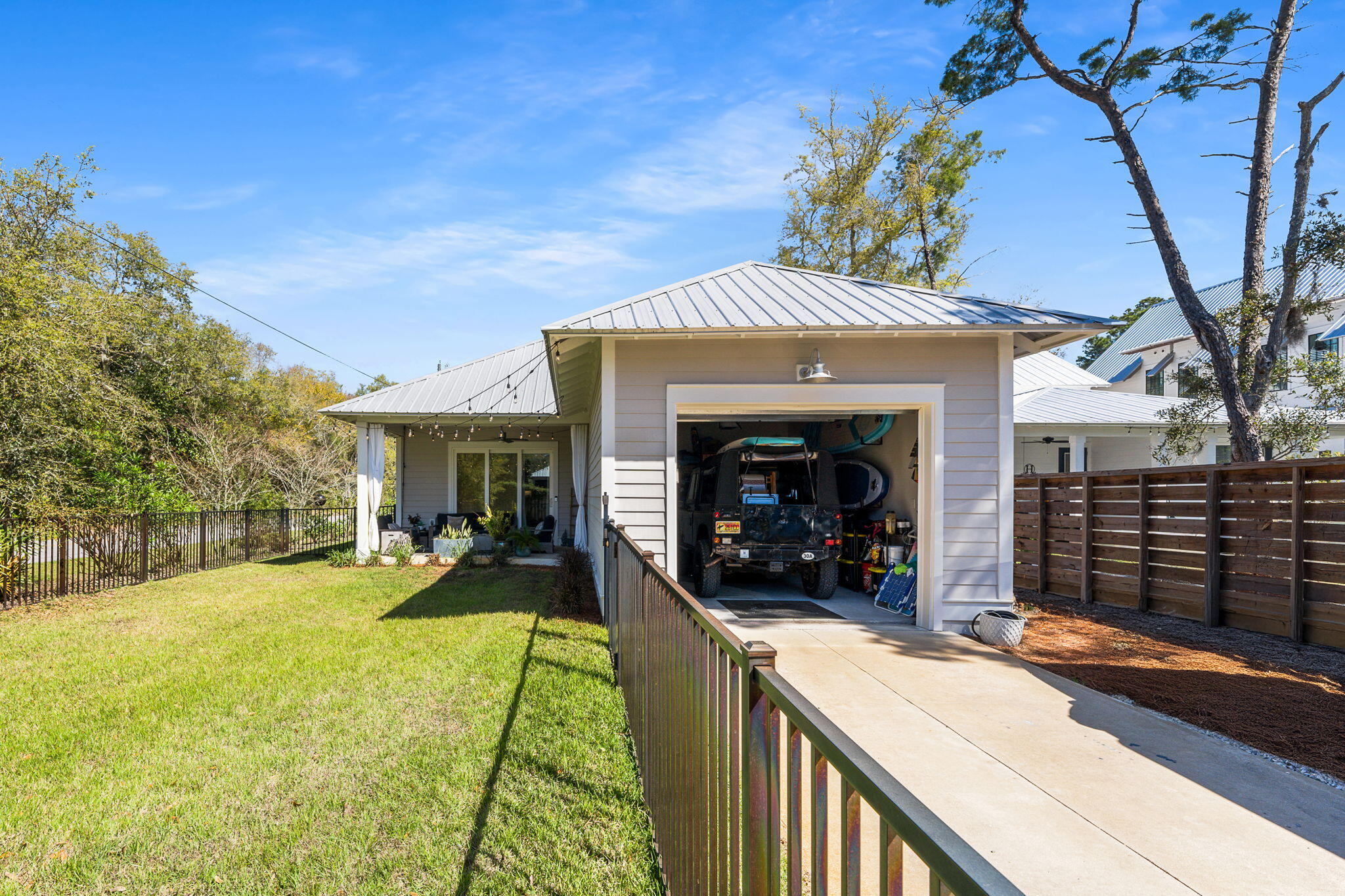 GRAYTON BAYOU - Residential Lease