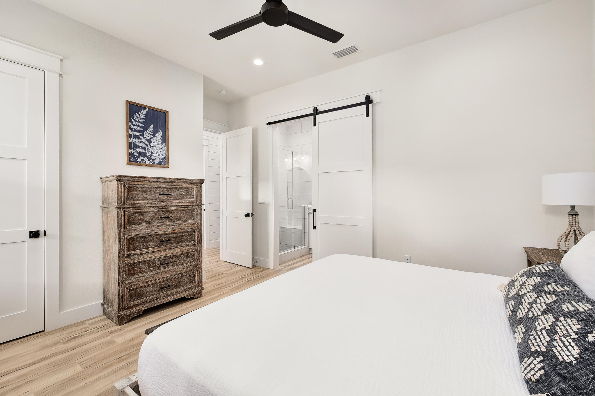 LAKESIDE AT BLUE MOUNTAIN BEACH - Residential