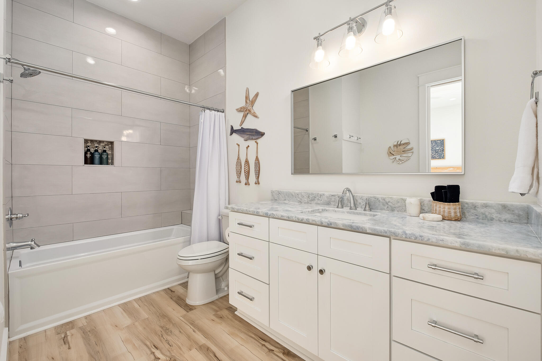 LAKESIDE AT BLUE MOUNTAIN BEACH - Residential